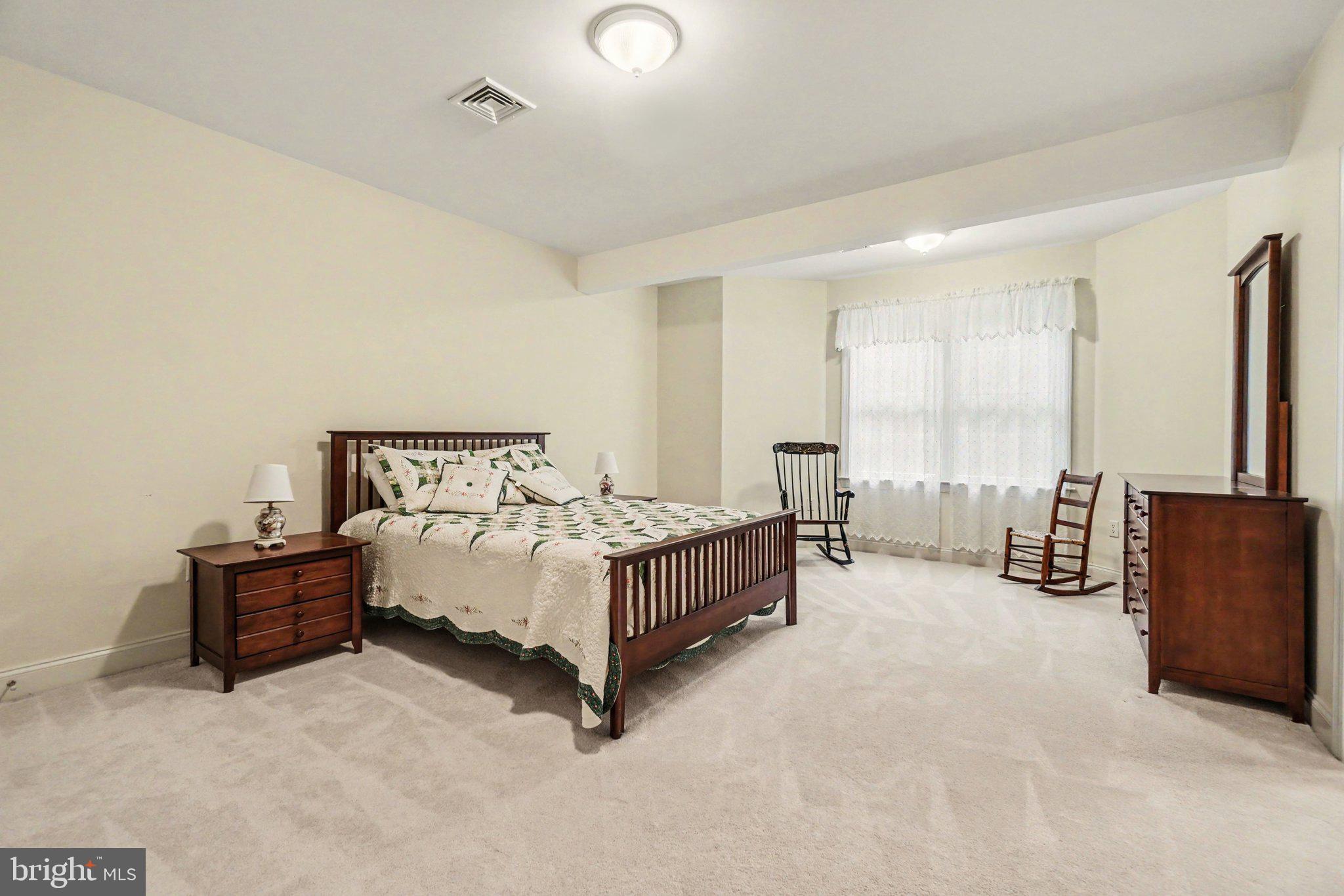 WHITE ROCK ACRES - Residential