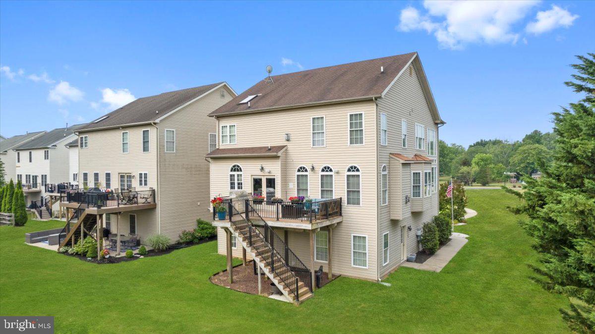 FALLSTON CROSSING - Residential