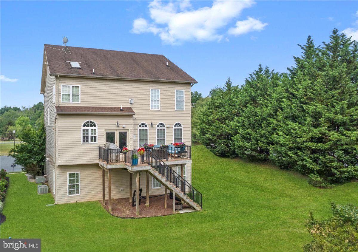 FALLSTON CROSSING - Residential