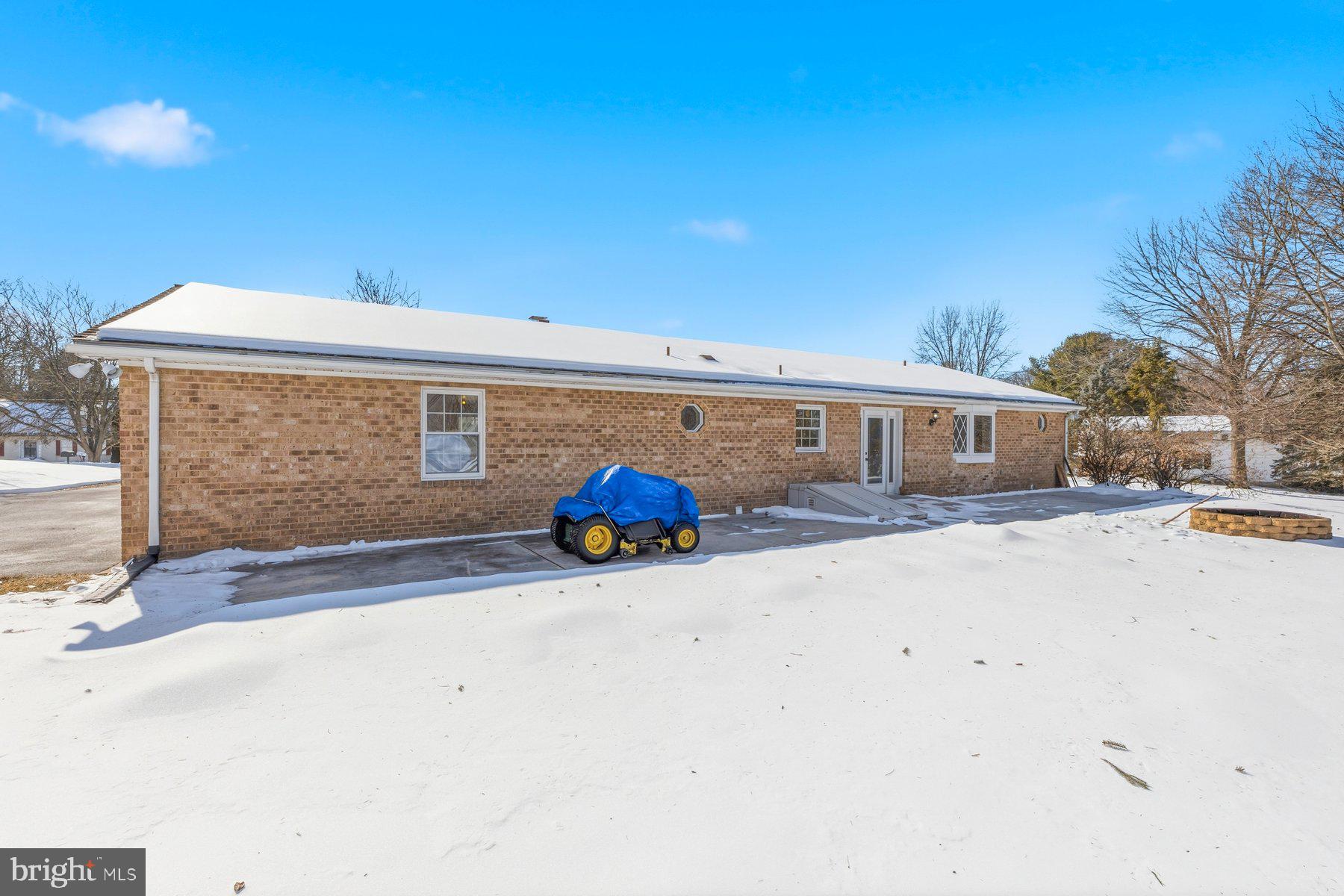 ROCKY SPRING ACRES - Residential