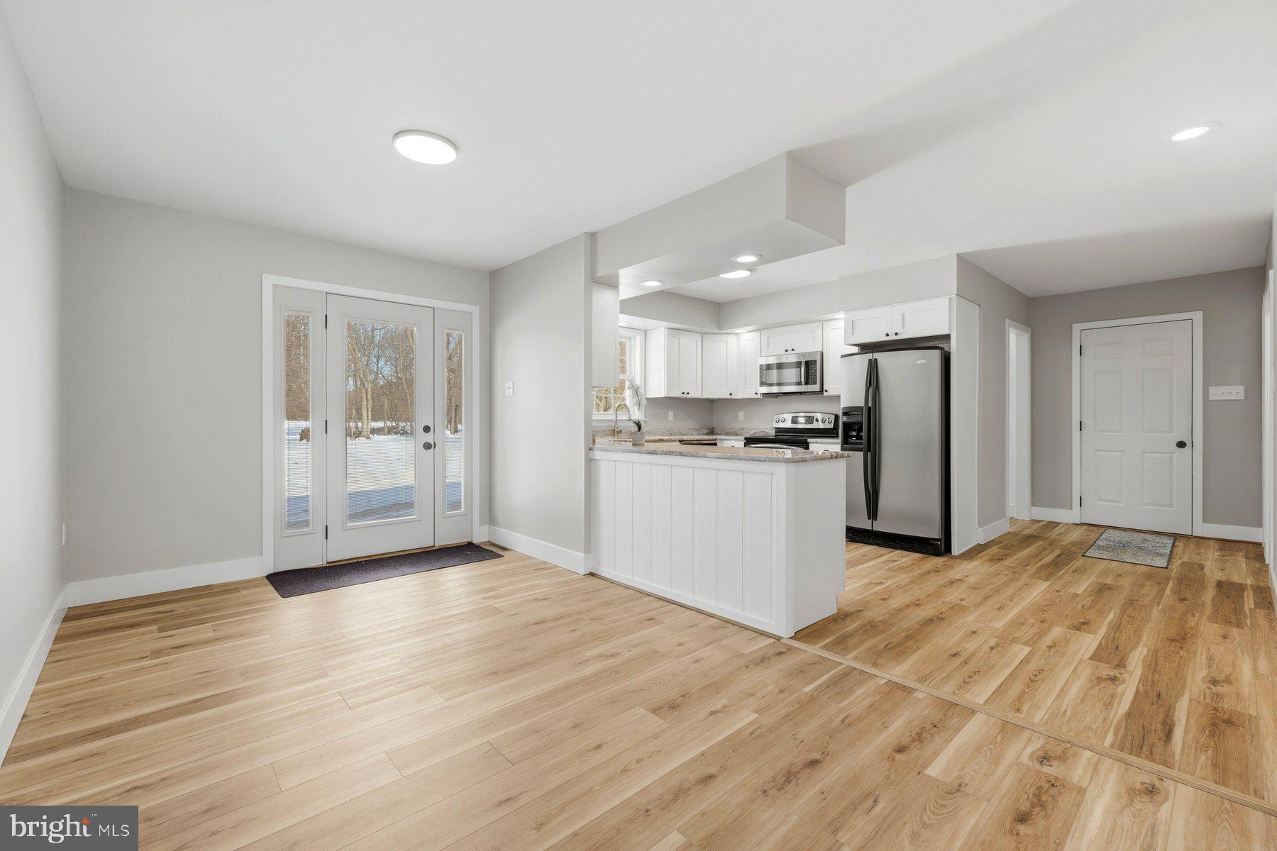 ROCKY SPRING ACRES - Residential