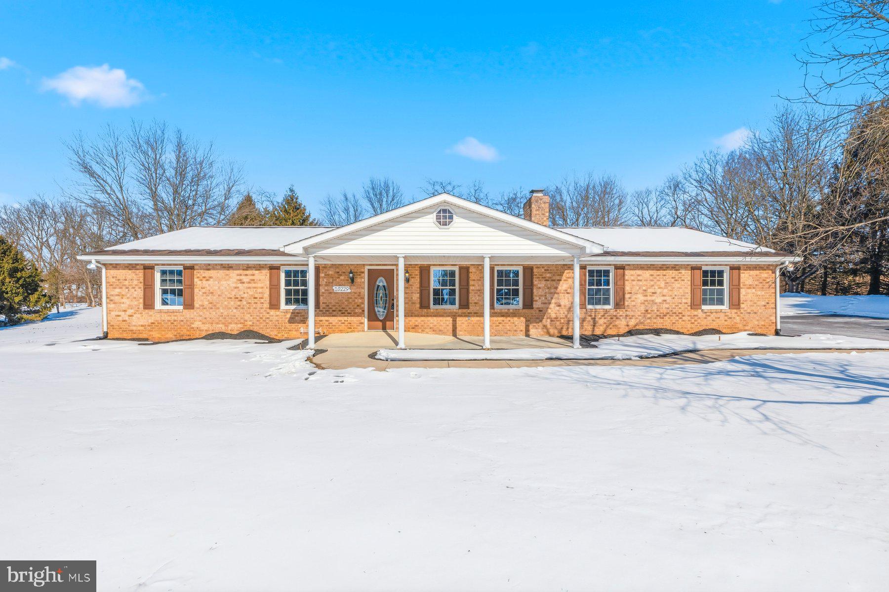 ROCKY SPRING ACRES - Residential