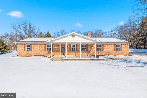 Homes For Sale - 10229 Mar Rock Drive<br/> HAGERSTOWN, MD 21740