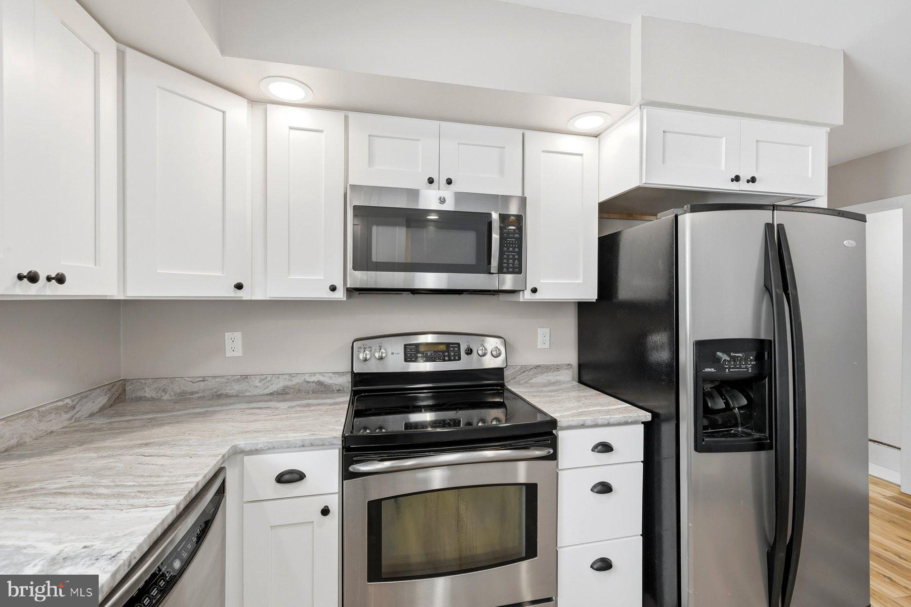 ROCKY SPRING ACRES - Residential