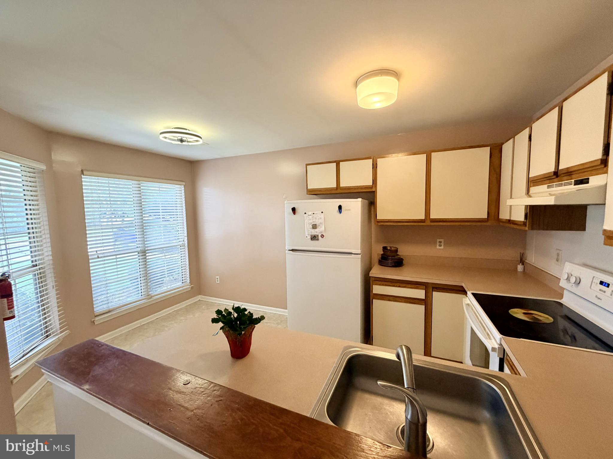 73 FOX MEADOW DRIVE