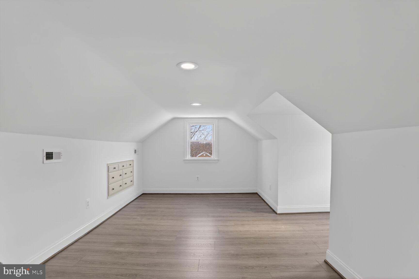 PARKVILLE - Residential