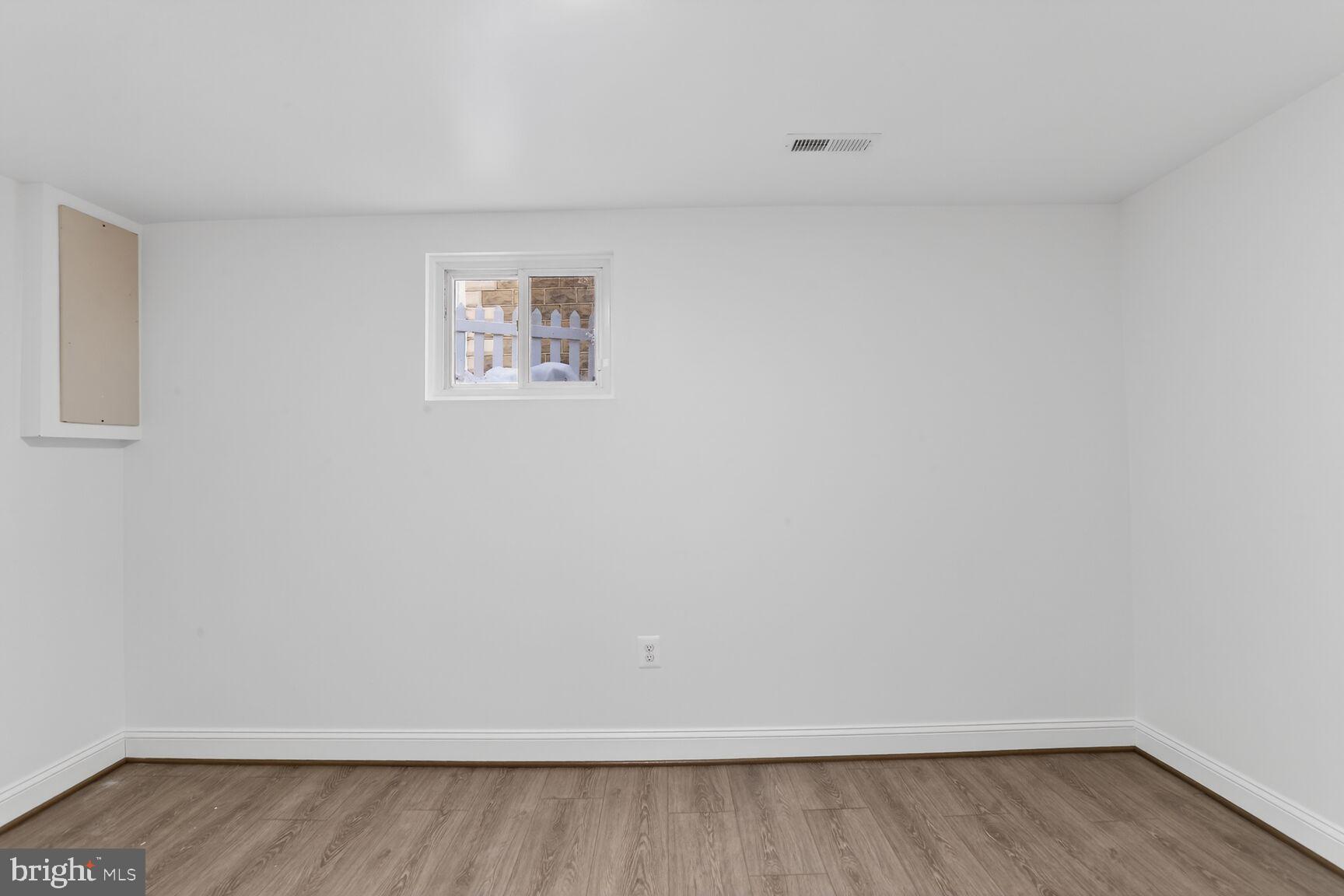 PARKVILLE - Residential