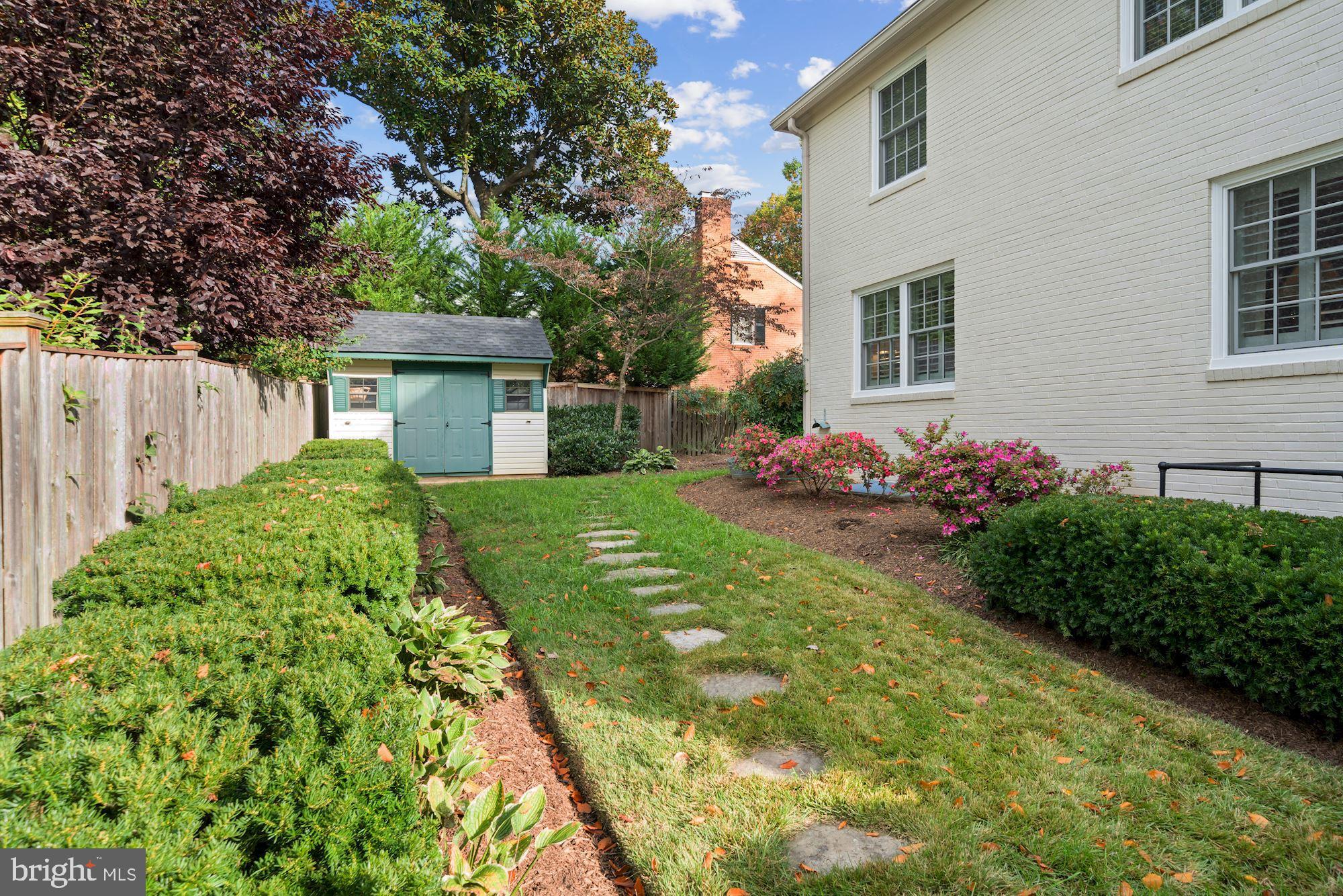 WESTWOOD - Residential