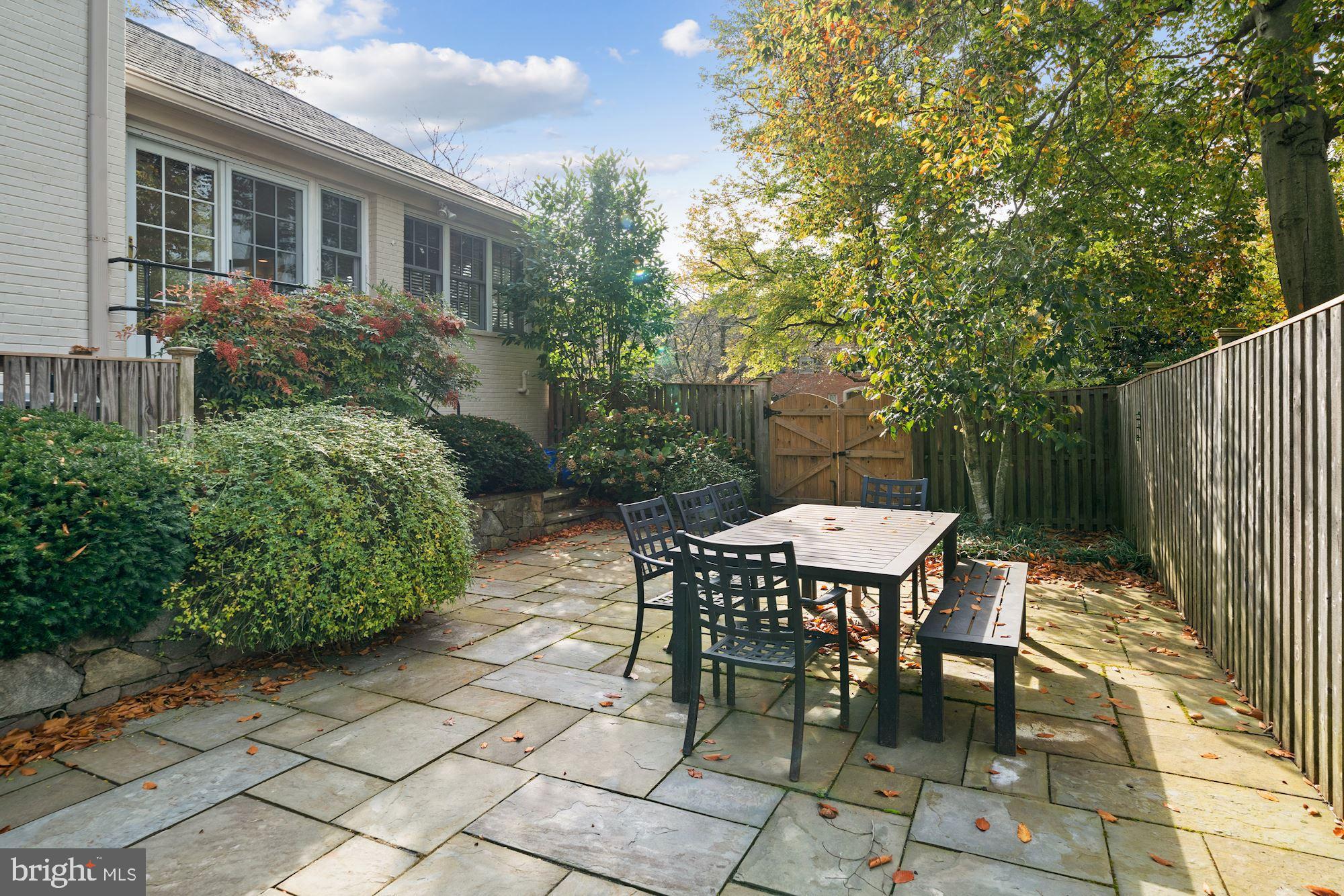 WESTWOOD - Residential