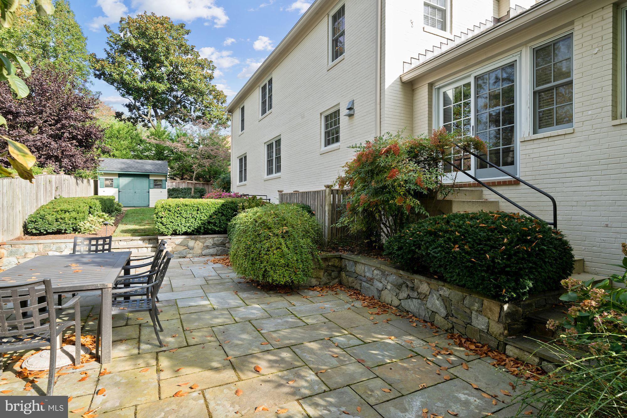 WESTWOOD - Residential