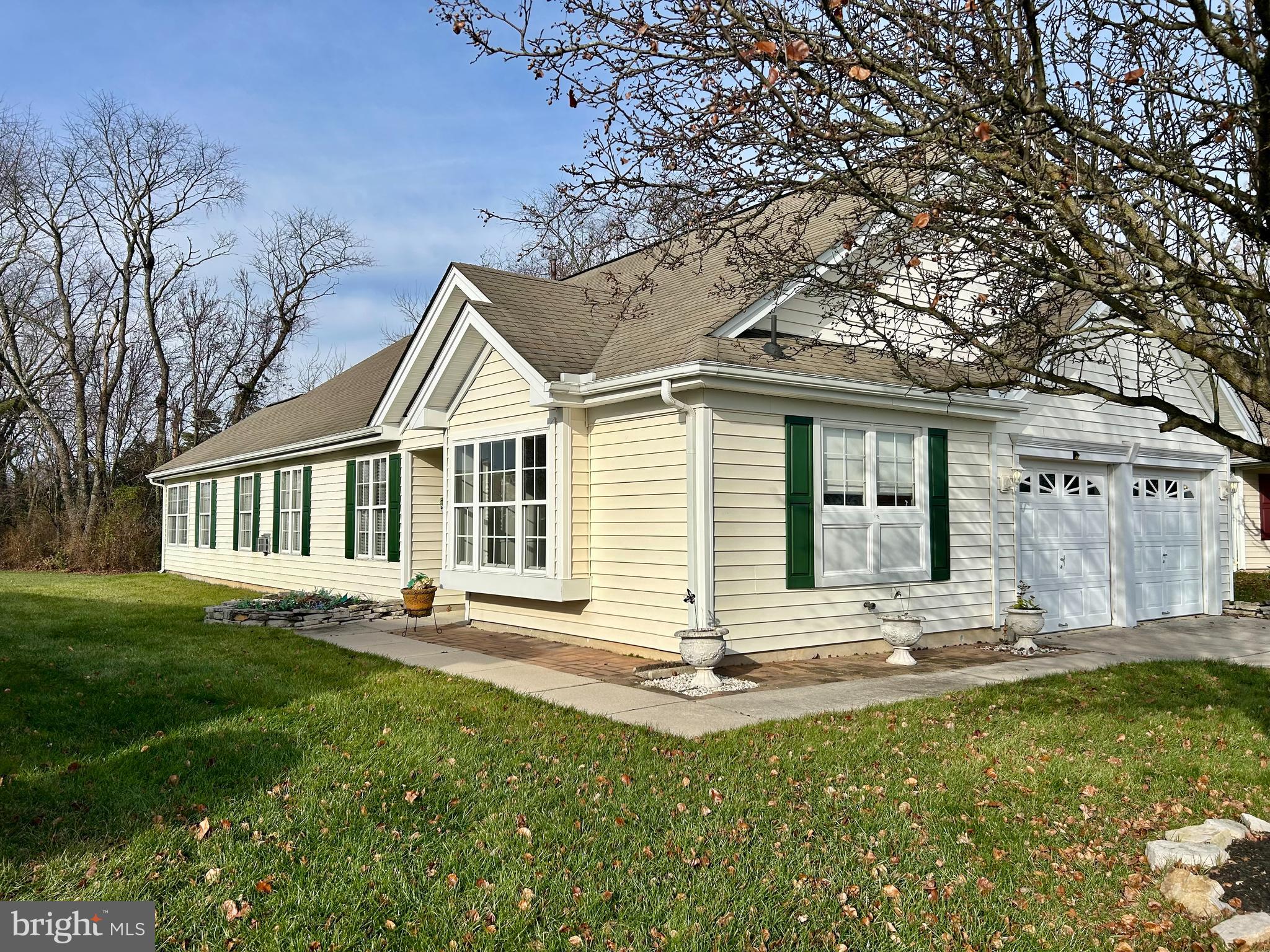 46 MAPLE LEAF CIRCLE