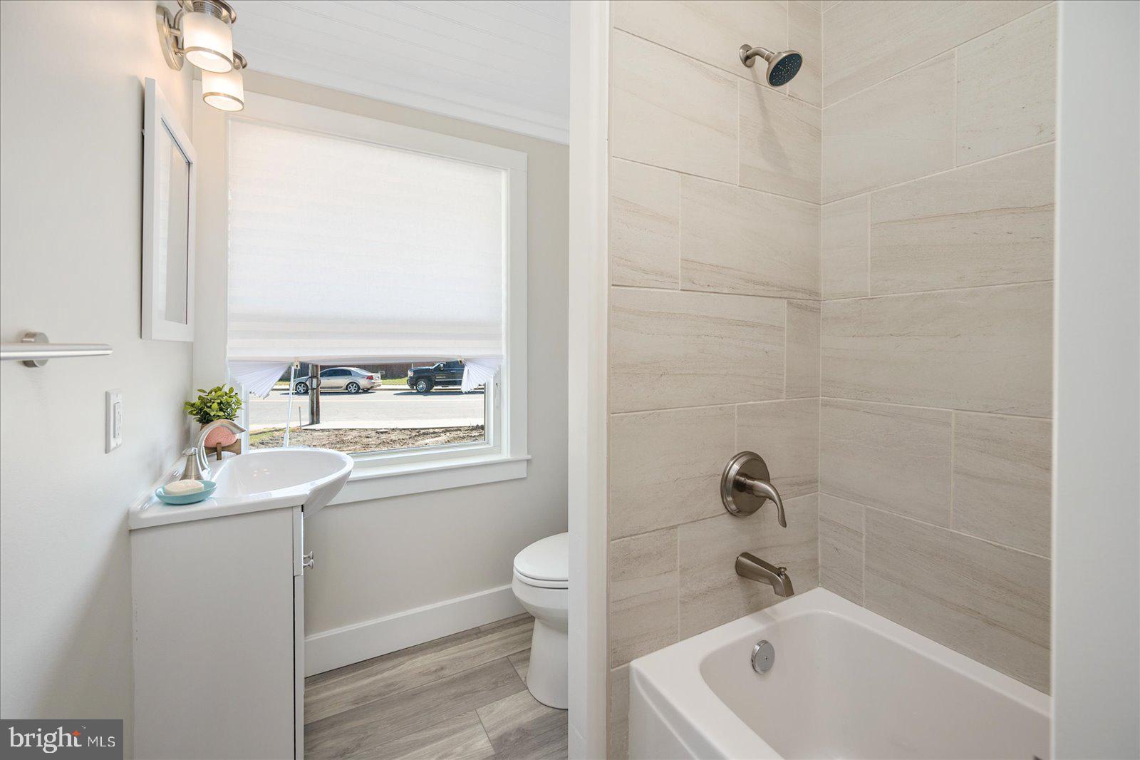 LITTLE SALISBURY - Residential