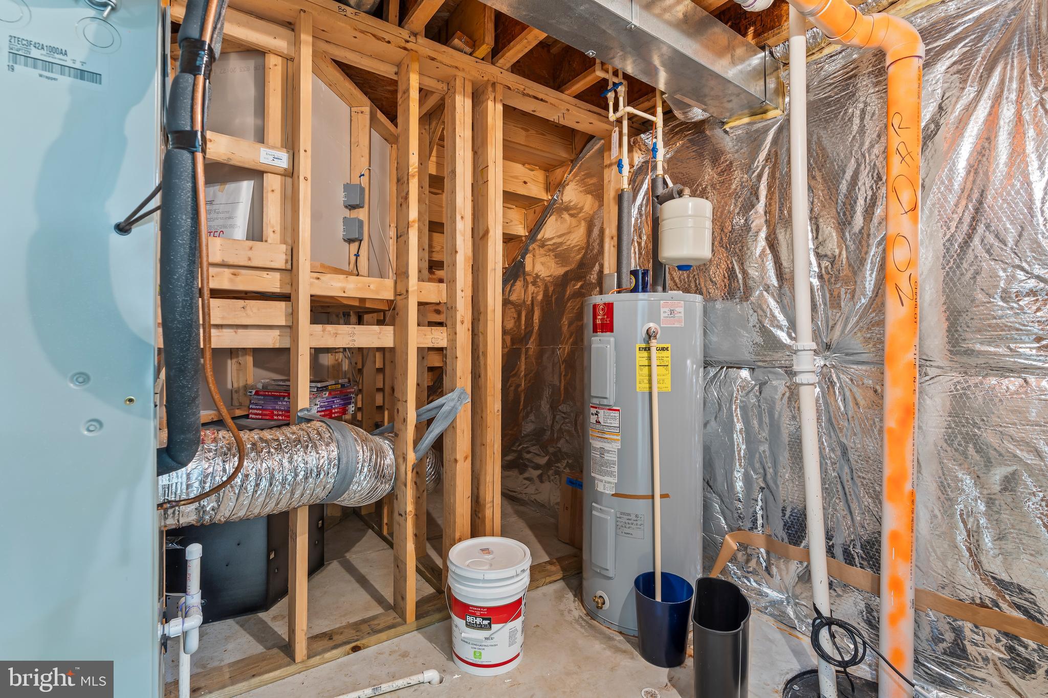 OLD TRAIL ESTATES - Residential