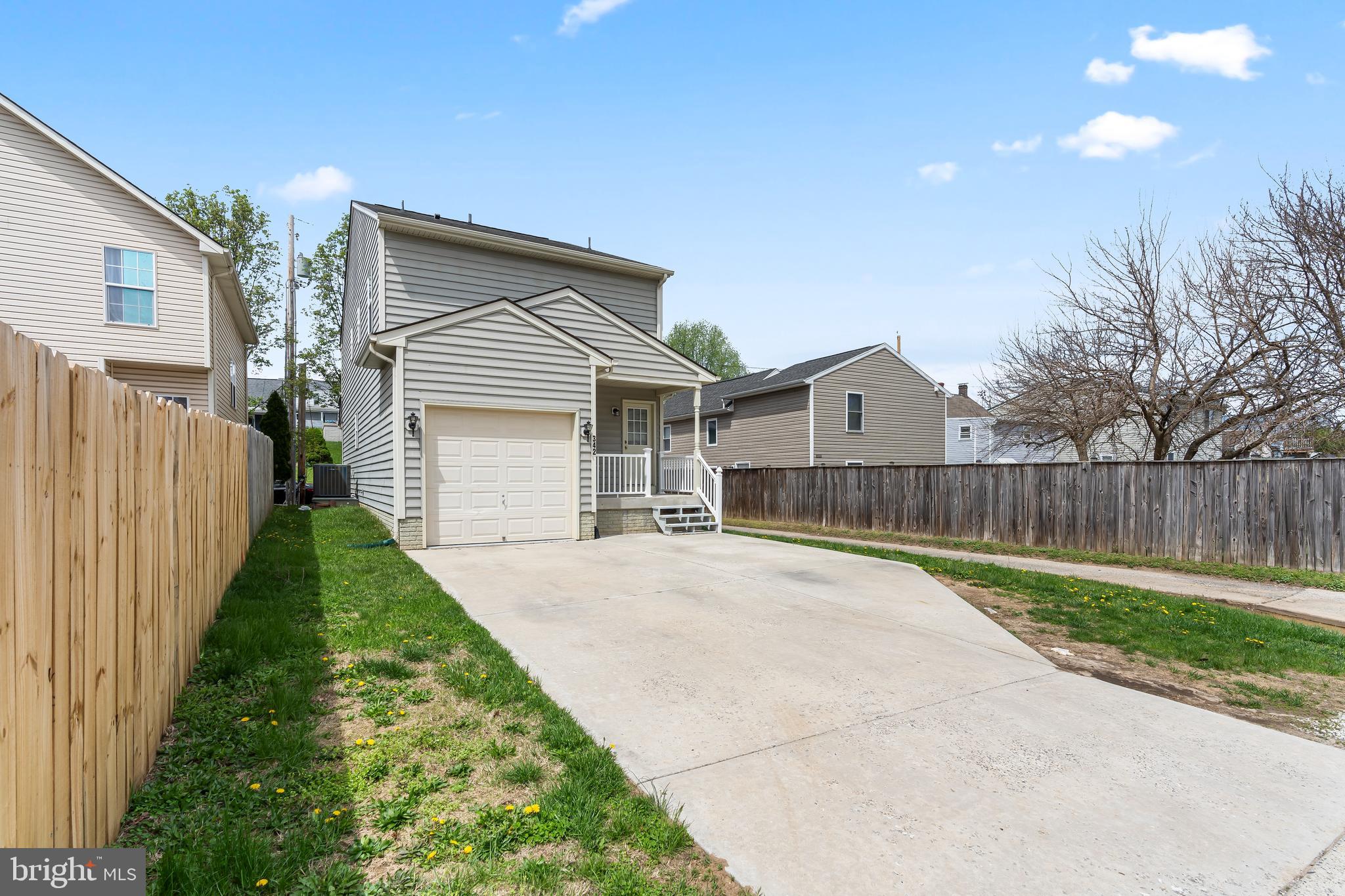 OLD TRAIL ESTATES - Residential