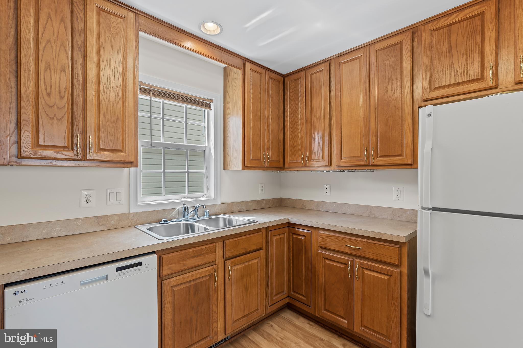 OLD TRAIL ESTATES - Residential