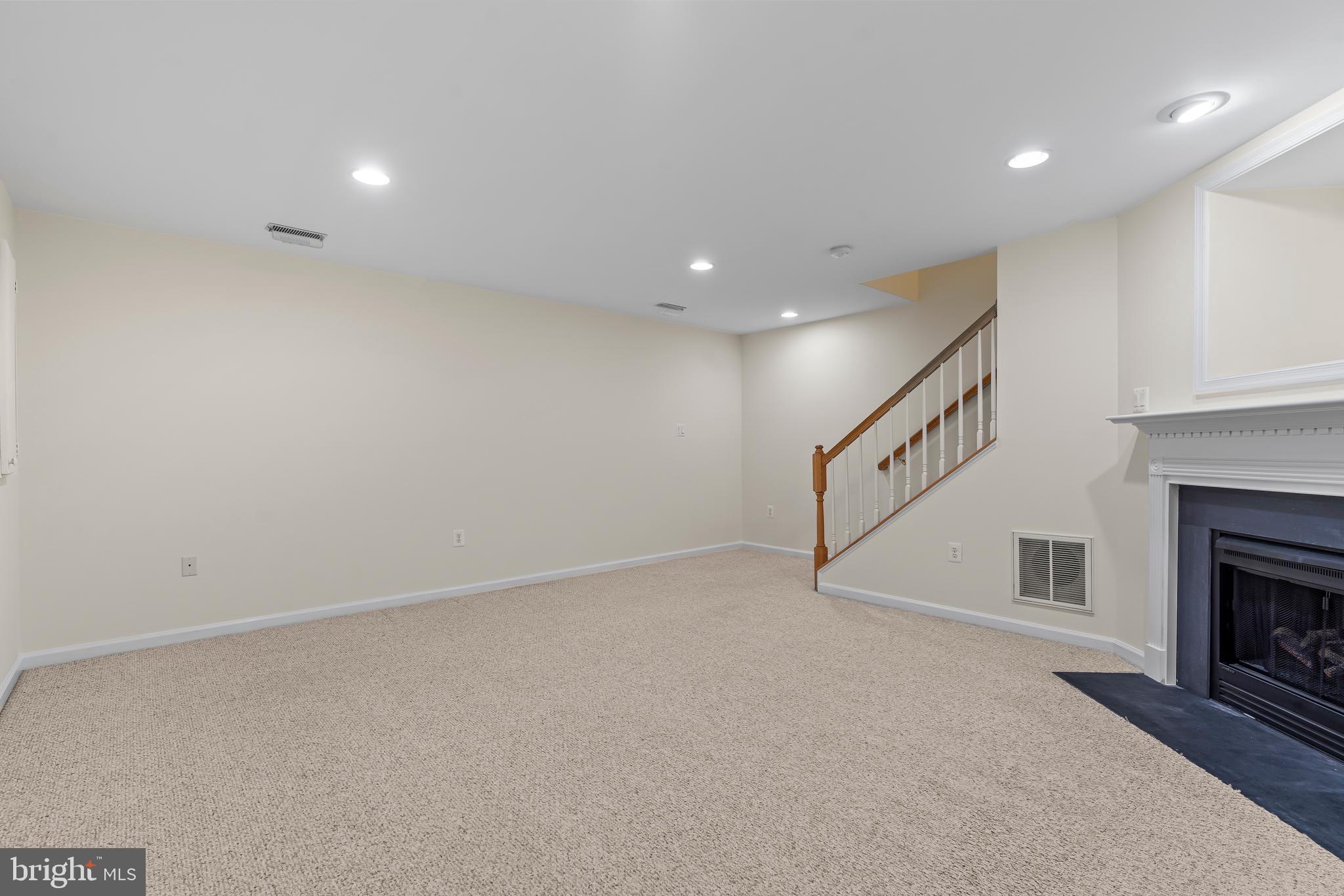 OLD TRAIL ESTATES - Residential