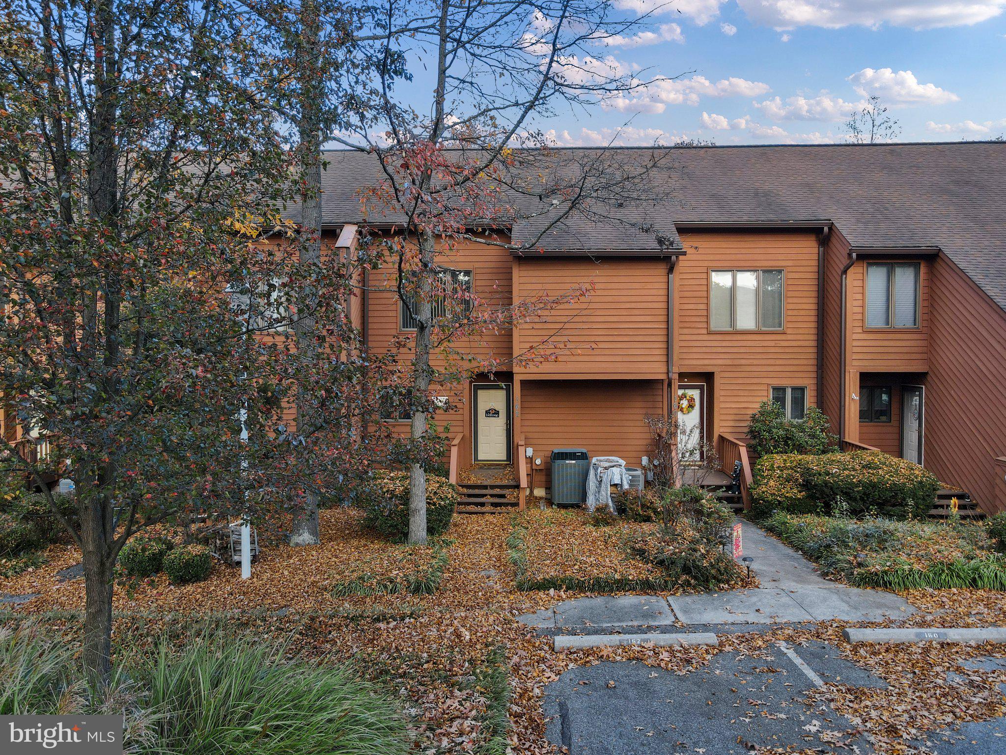 THE WOODS - Residential