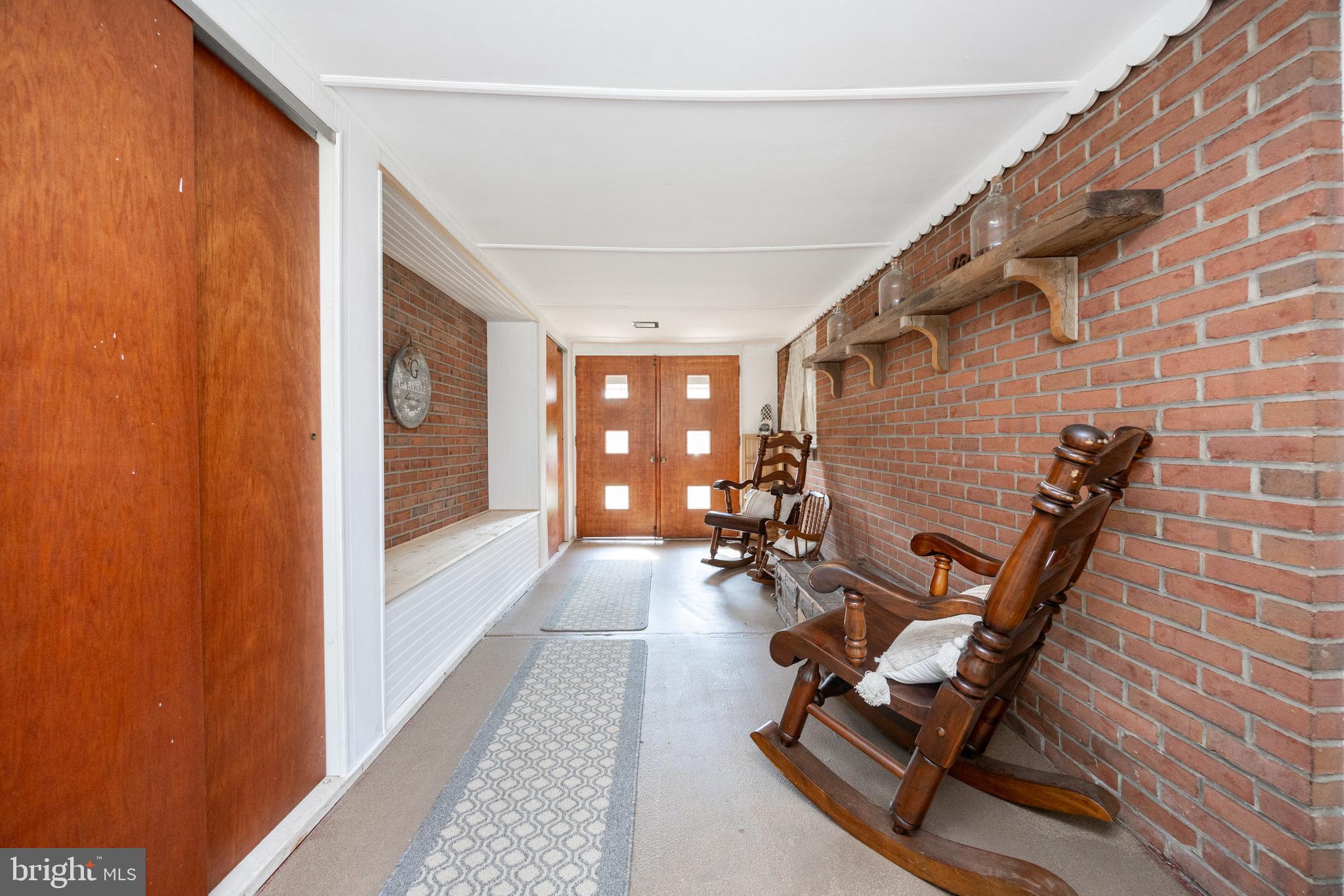 31 SUNSET COURT