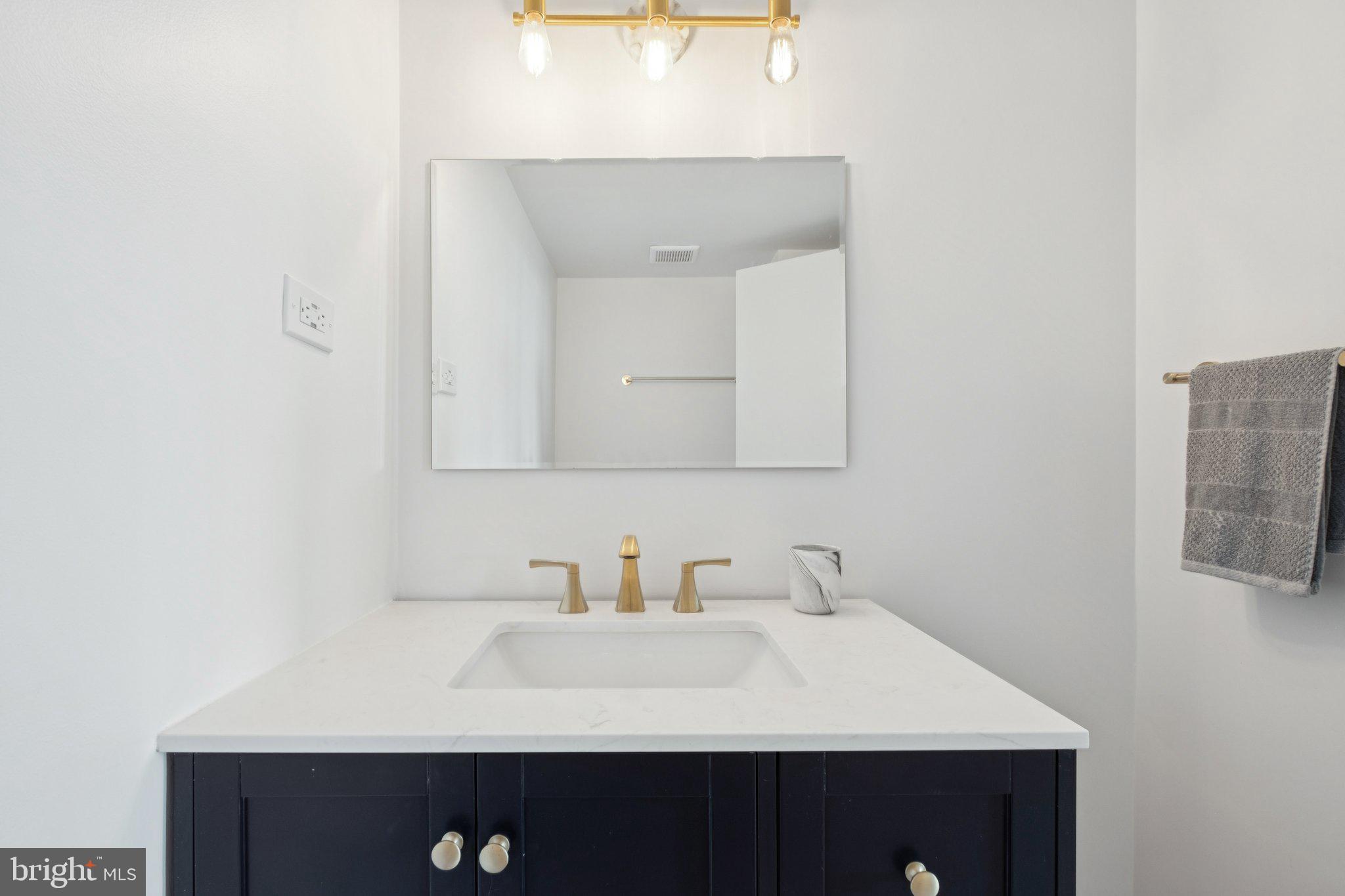 WASHINGTON SQ - Residential