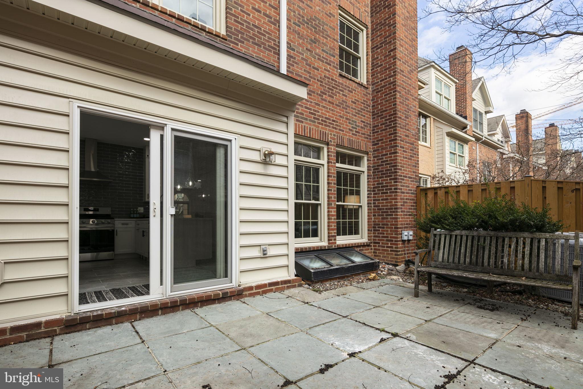 HIGHGATE - Residential