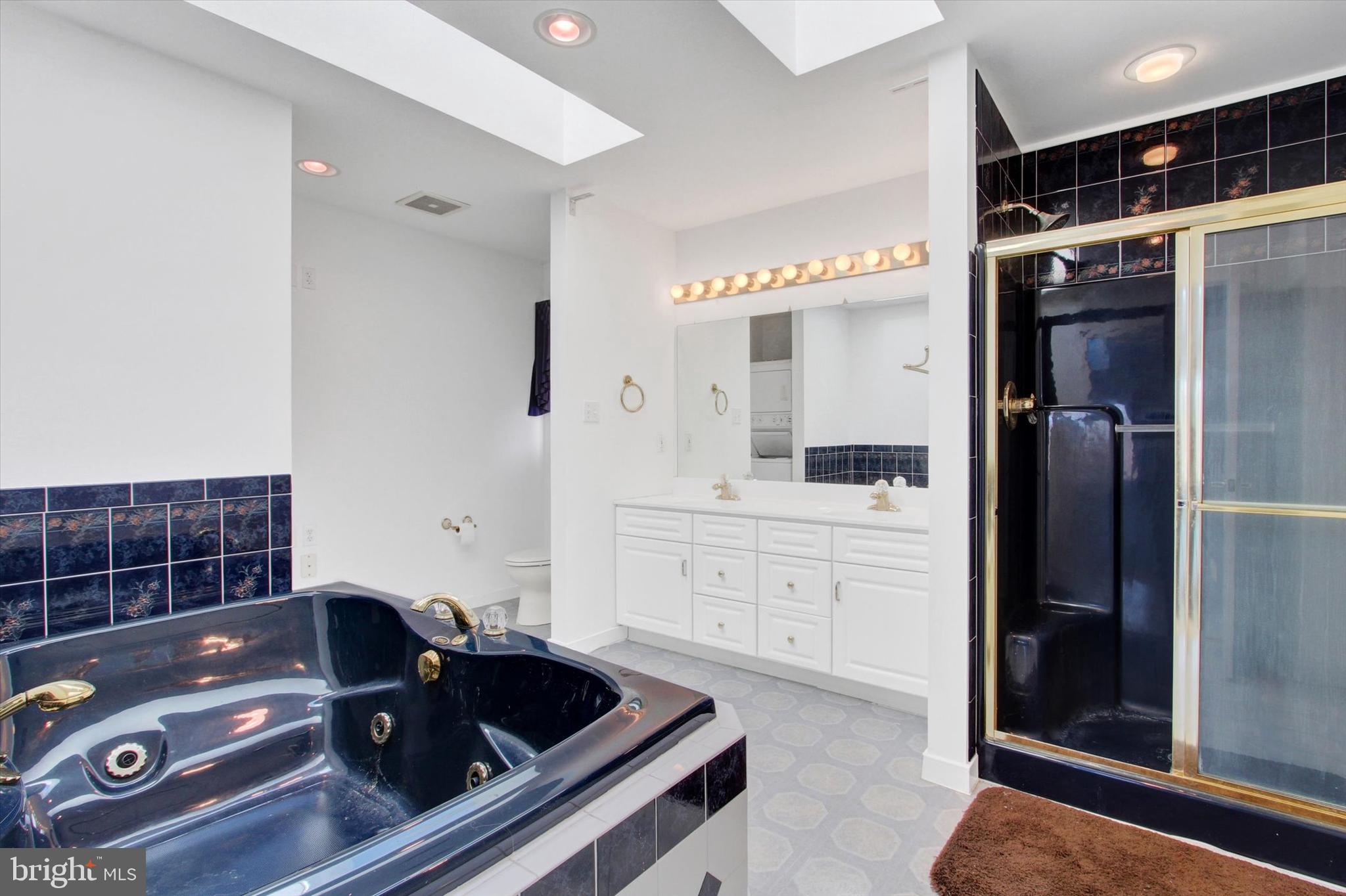 SPRINGETTSBURY TWP - Residential