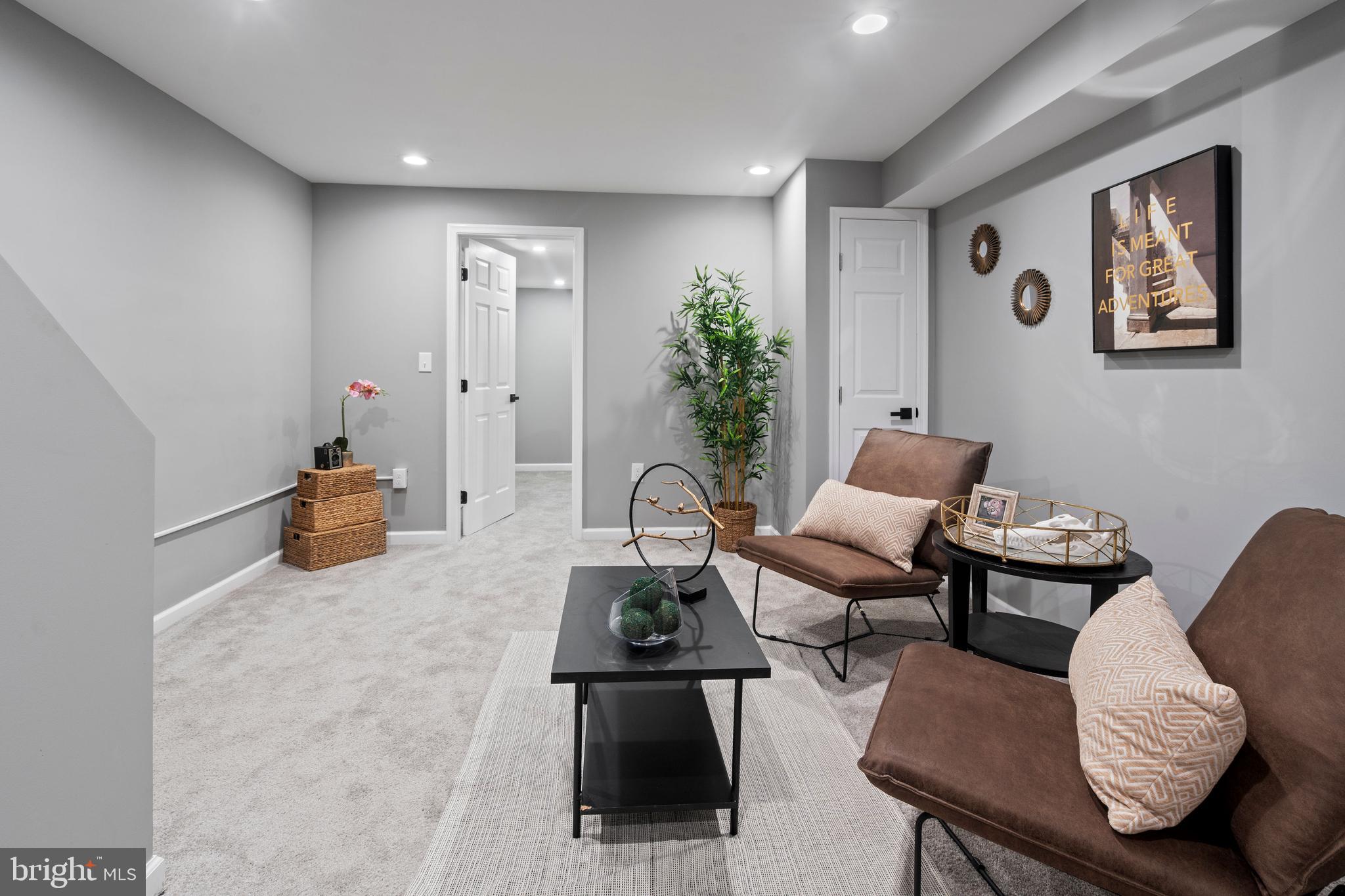 EAST BALTIMORE MIDWAY - Residential