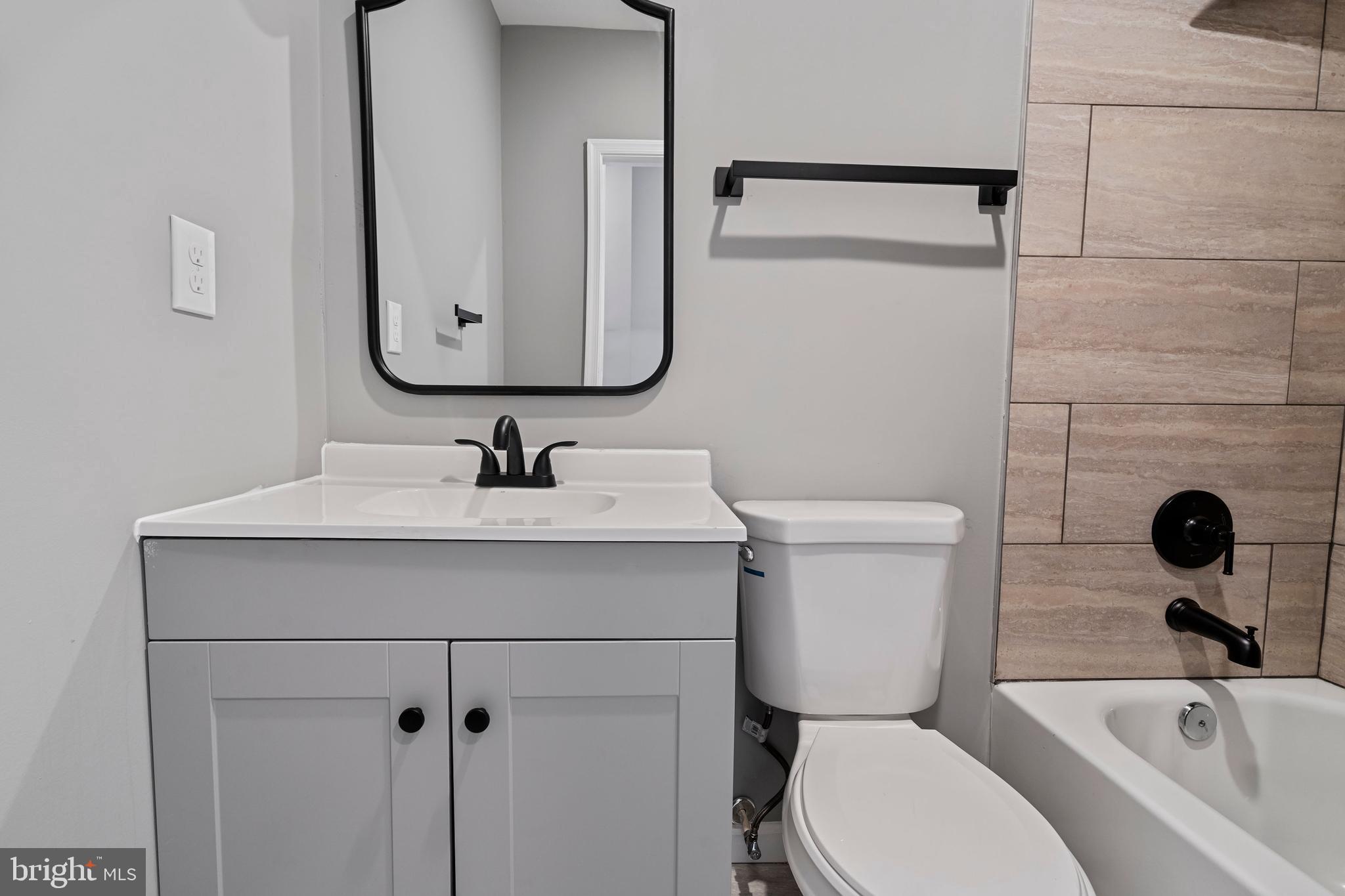 EAST BALTIMORE MIDWAY - Residential