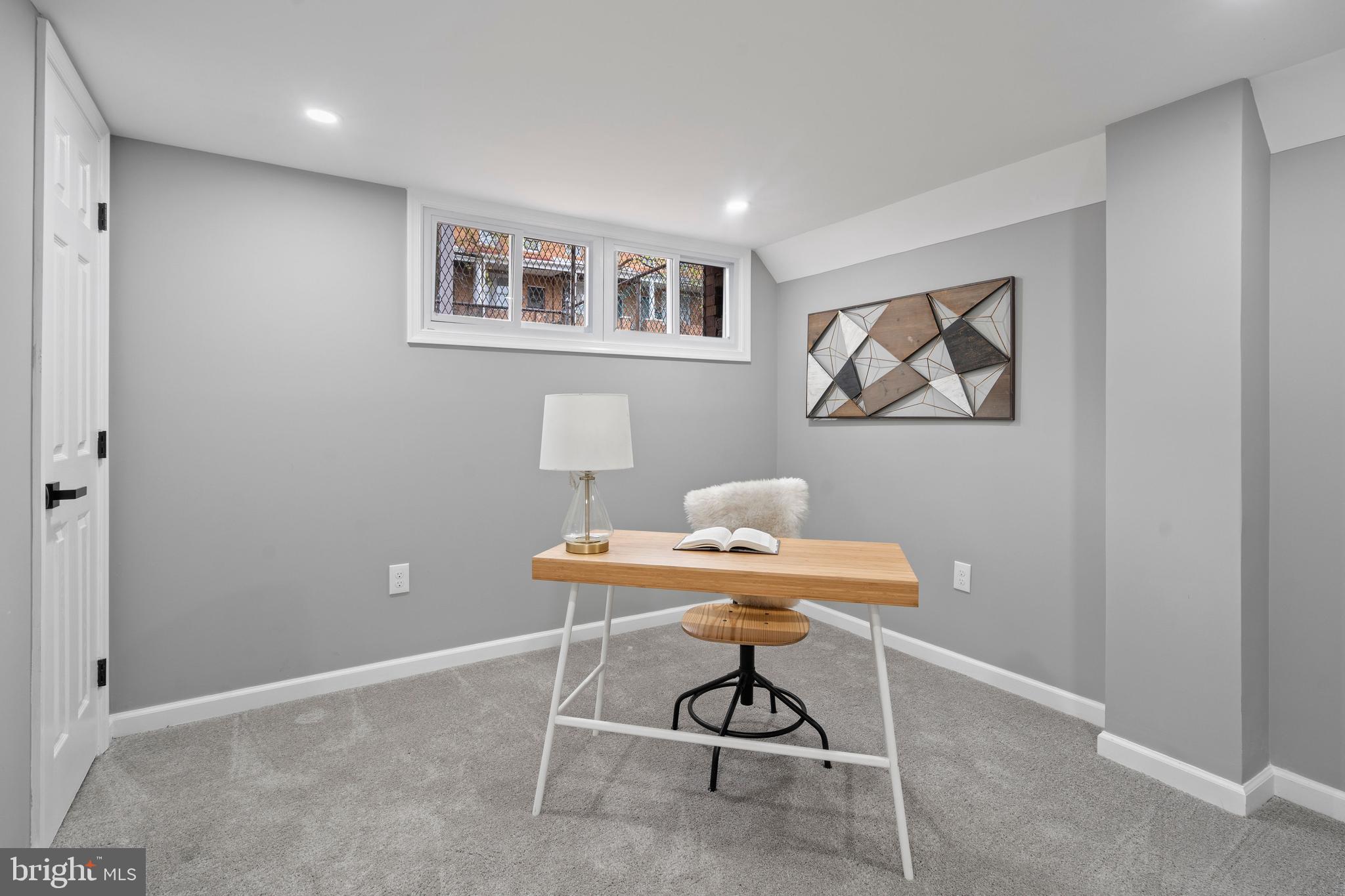 EAST BALTIMORE MIDWAY - Residential