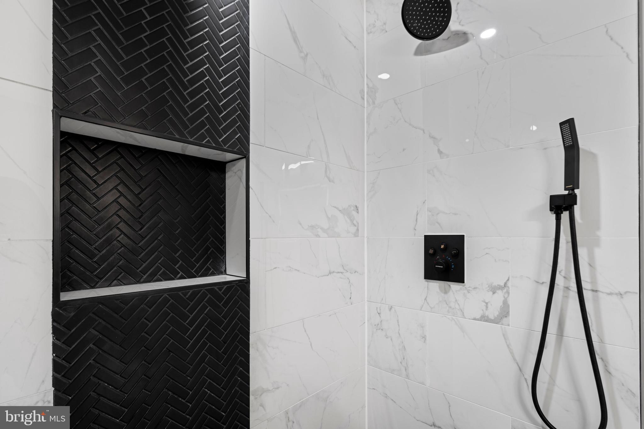 EAST BALTIMORE MIDWAY - Residential