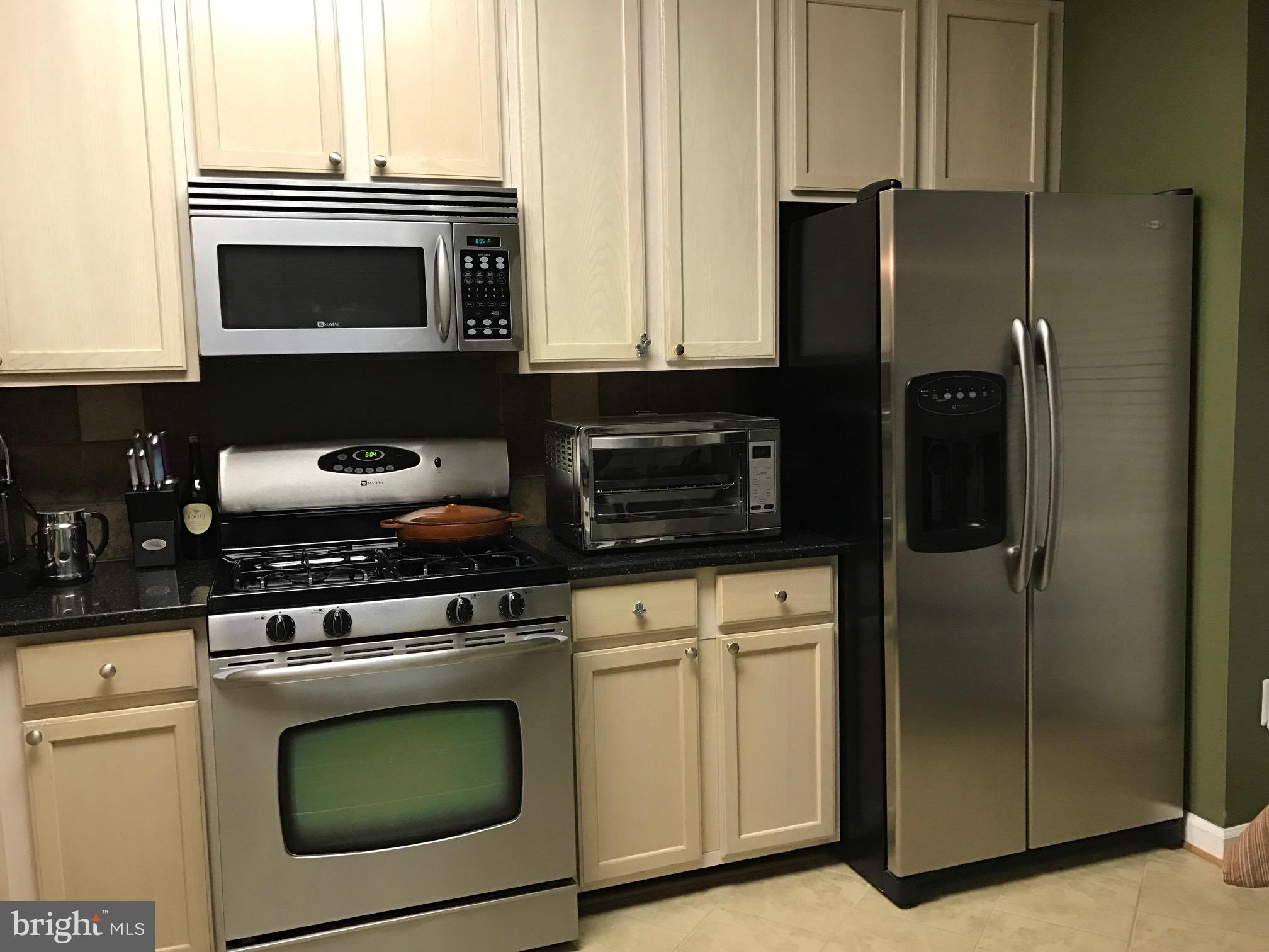 SUMMIT CHASE - Residential Lease