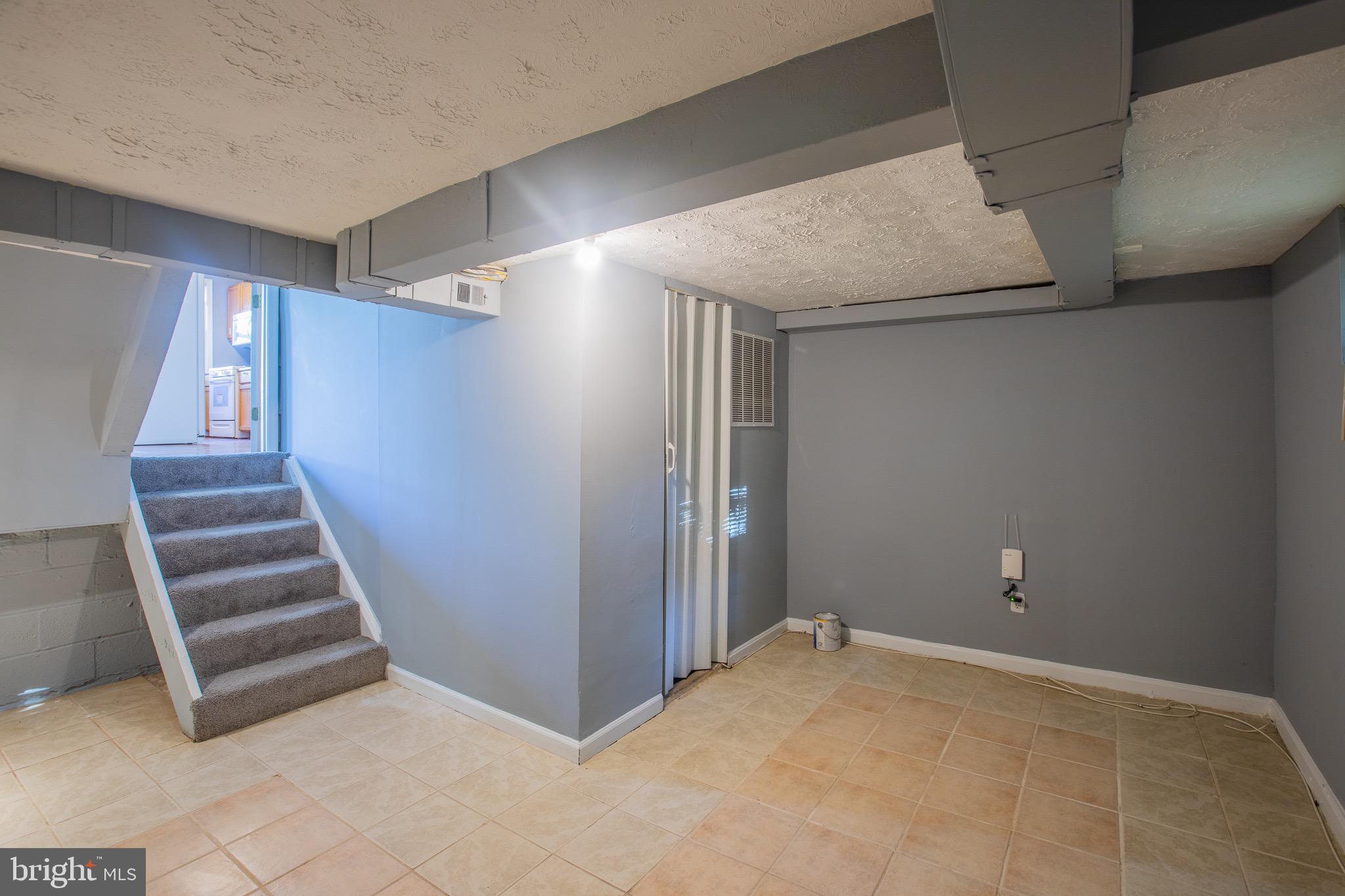 CAPITOL HEIGHTS - Residential Lease