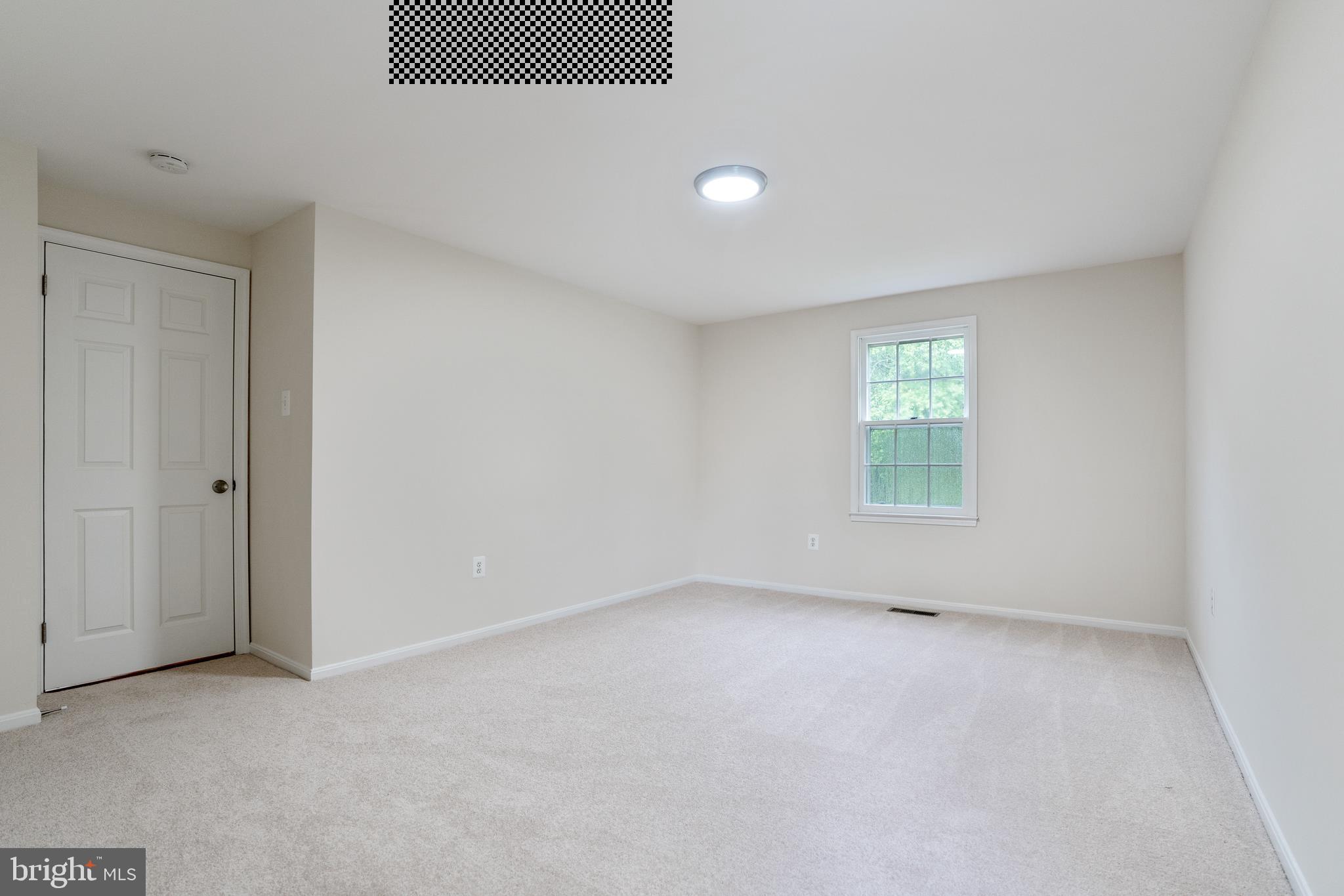 COLCHESTER HUNT - Residential