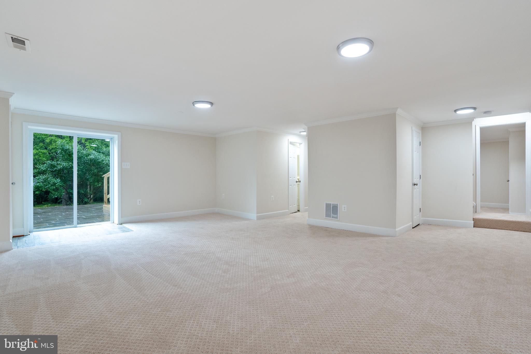 COLCHESTER HUNT - Residential
