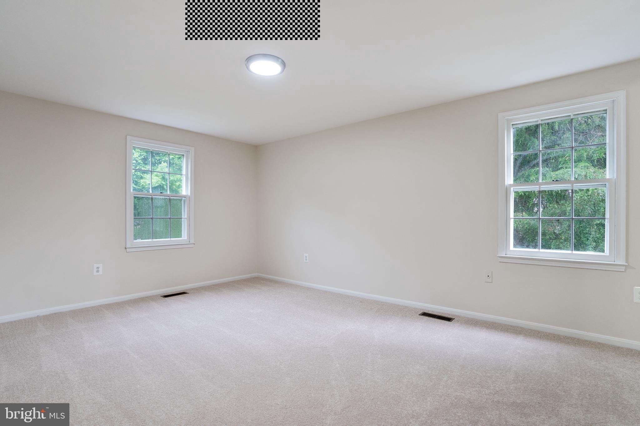 COLCHESTER HUNT - Residential