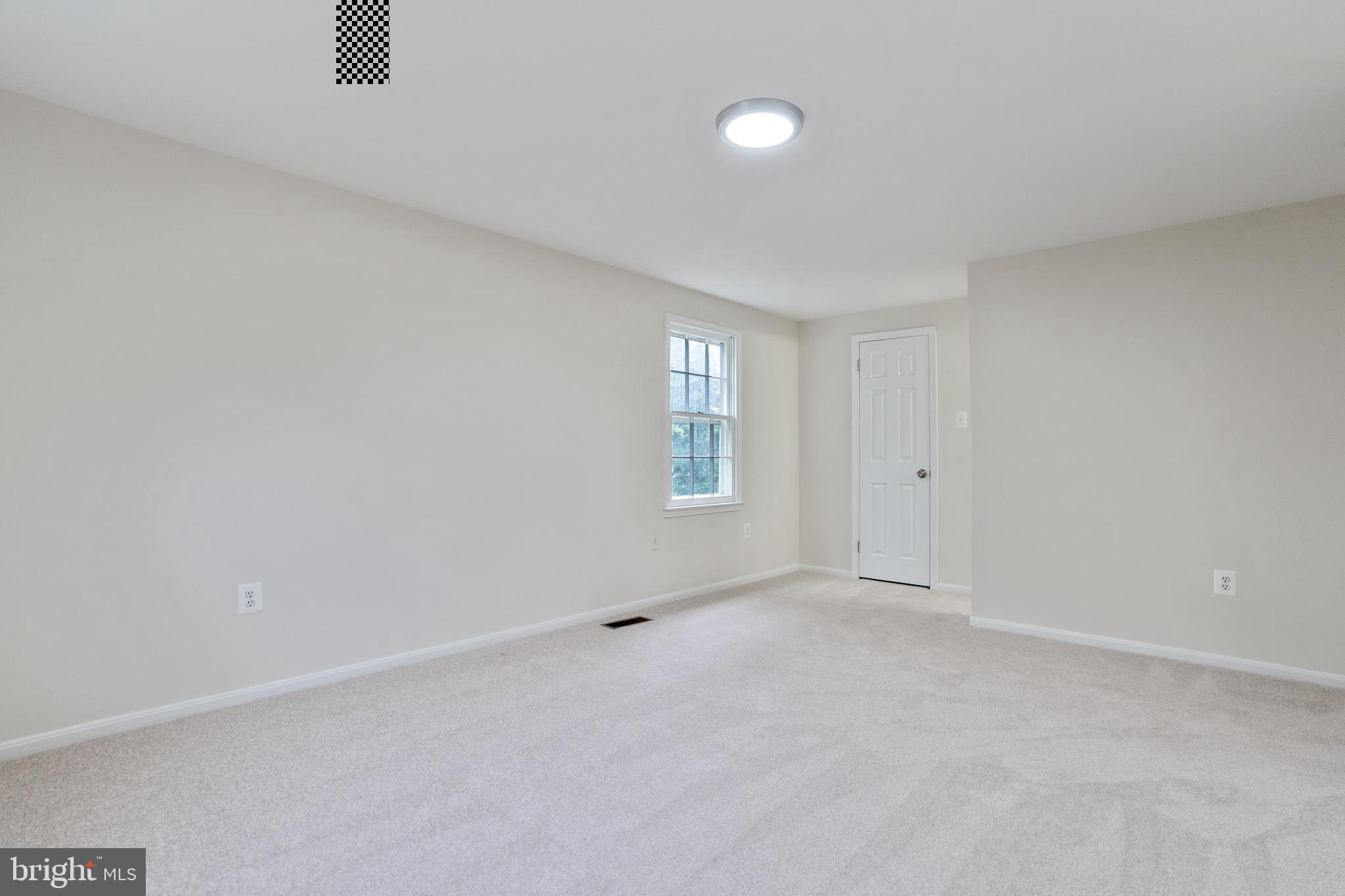 COLCHESTER HUNT - Residential