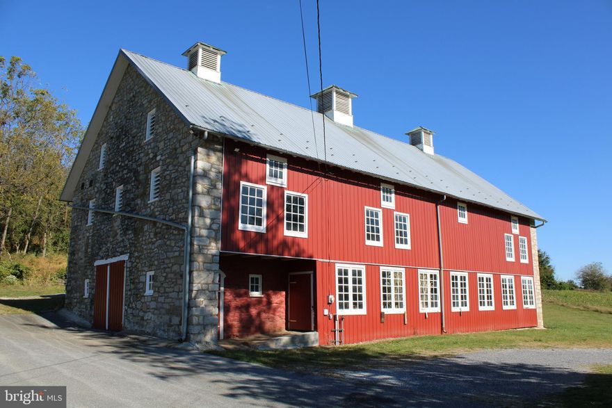 Barn for Rent - Leesport Area, Berks County - Rent 40x40 space for $1,100/month or 40x80 space for $2,200/month. Barn is in good condition. Excellent for storage or possible Ag Business use. Great road frontage on W. Leesport Road. Ample parking area.  Downstairs also available. Possible horses.