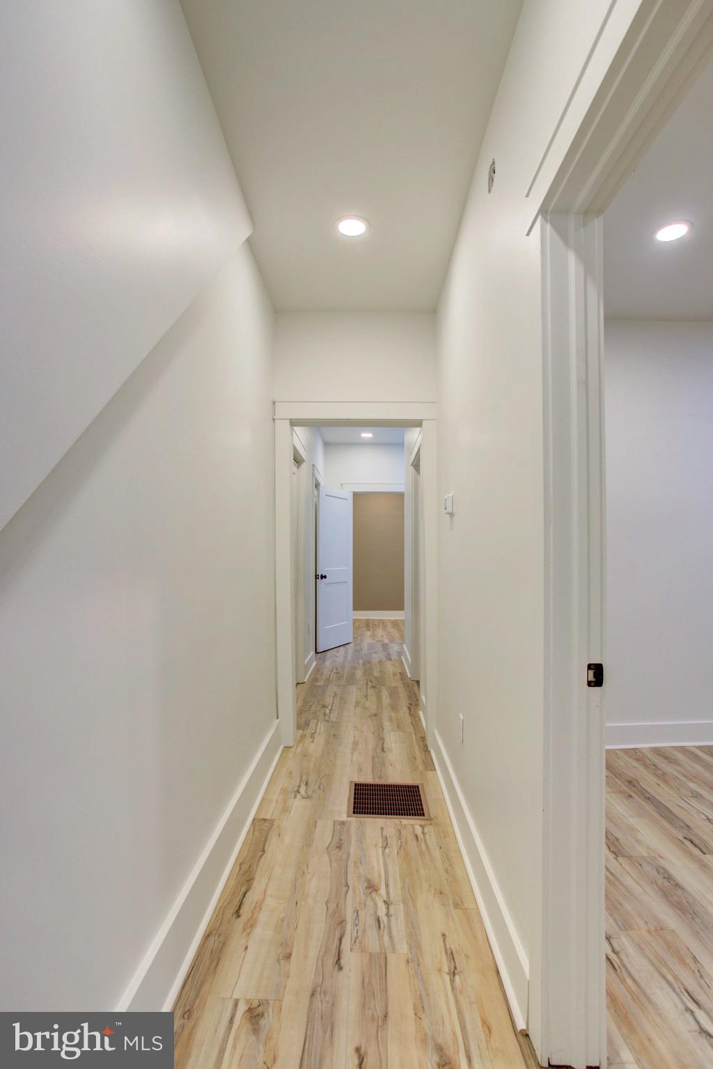 DOWNTOWN LANCASTER - Residential Lease