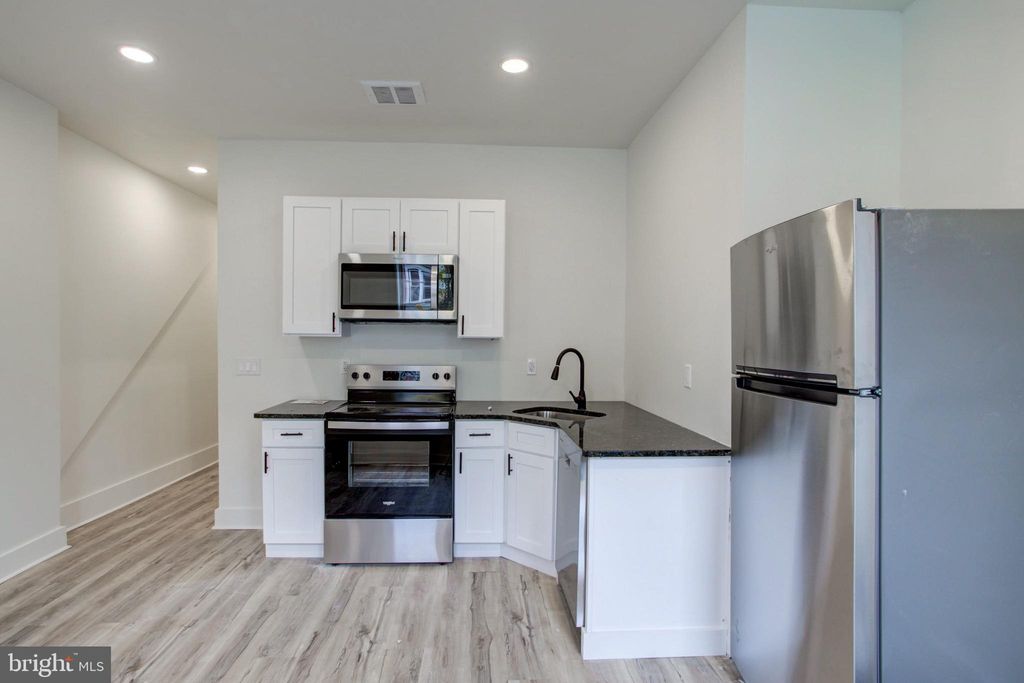 Photo of 11 E Walnut Street, LANCASTER, PA 17602 (MLS # PALA2076886)