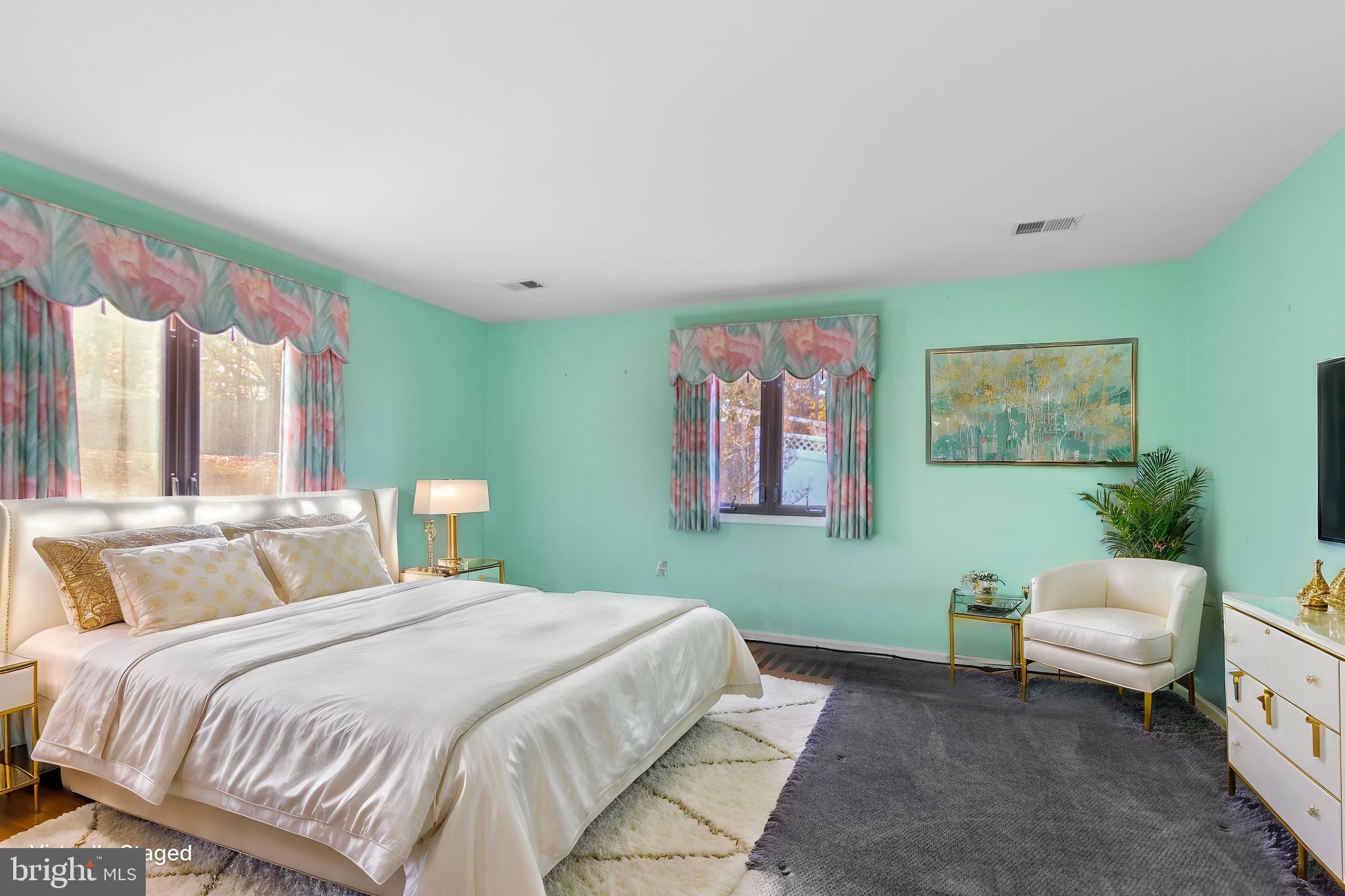 CHELTENHAM FOREST - Residential