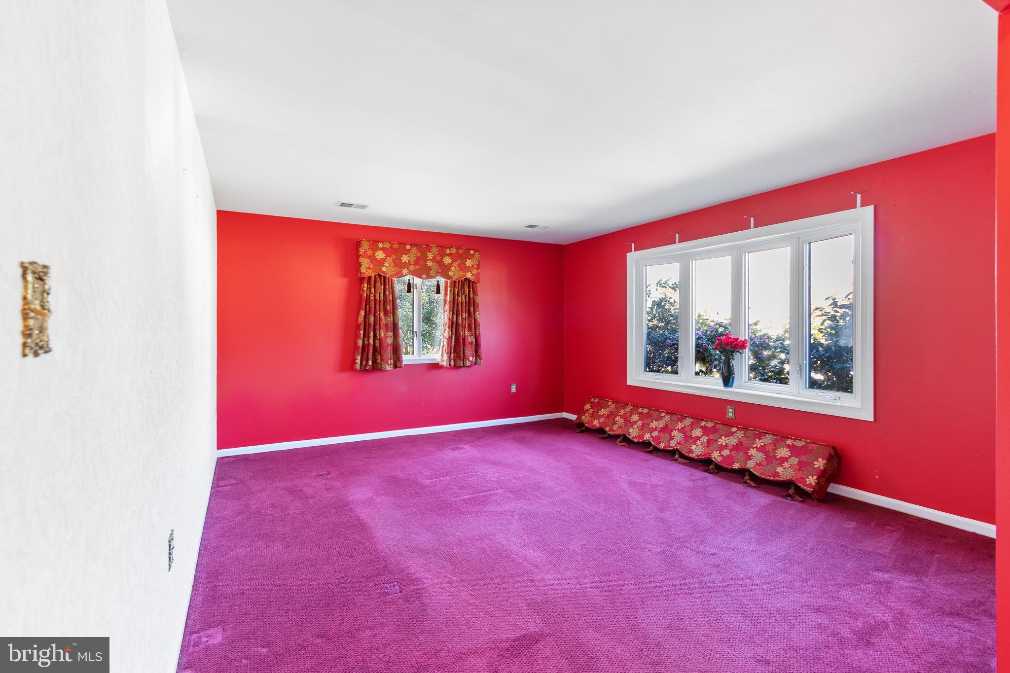 CHELTENHAM FOREST - Residential