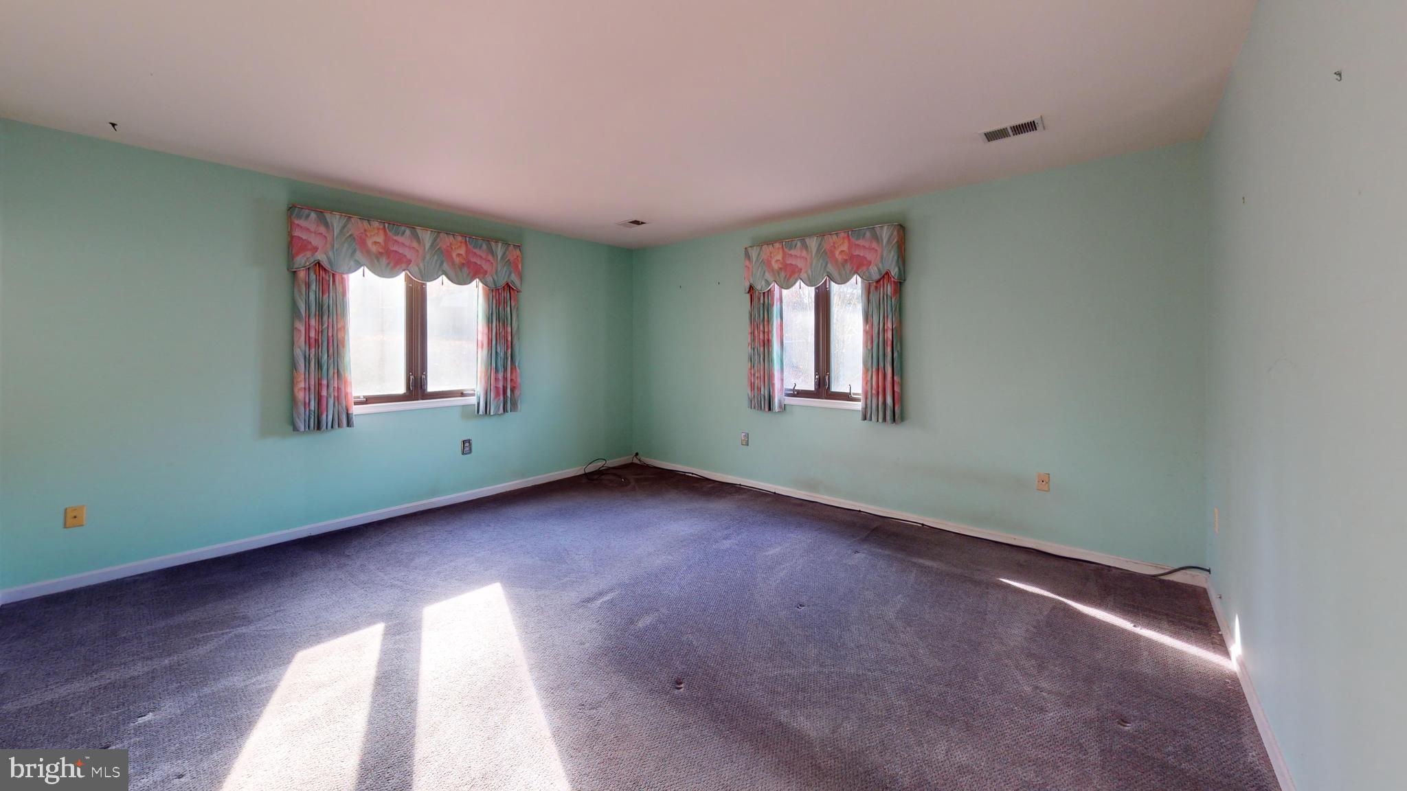 CHELTENHAM FOREST - Residential