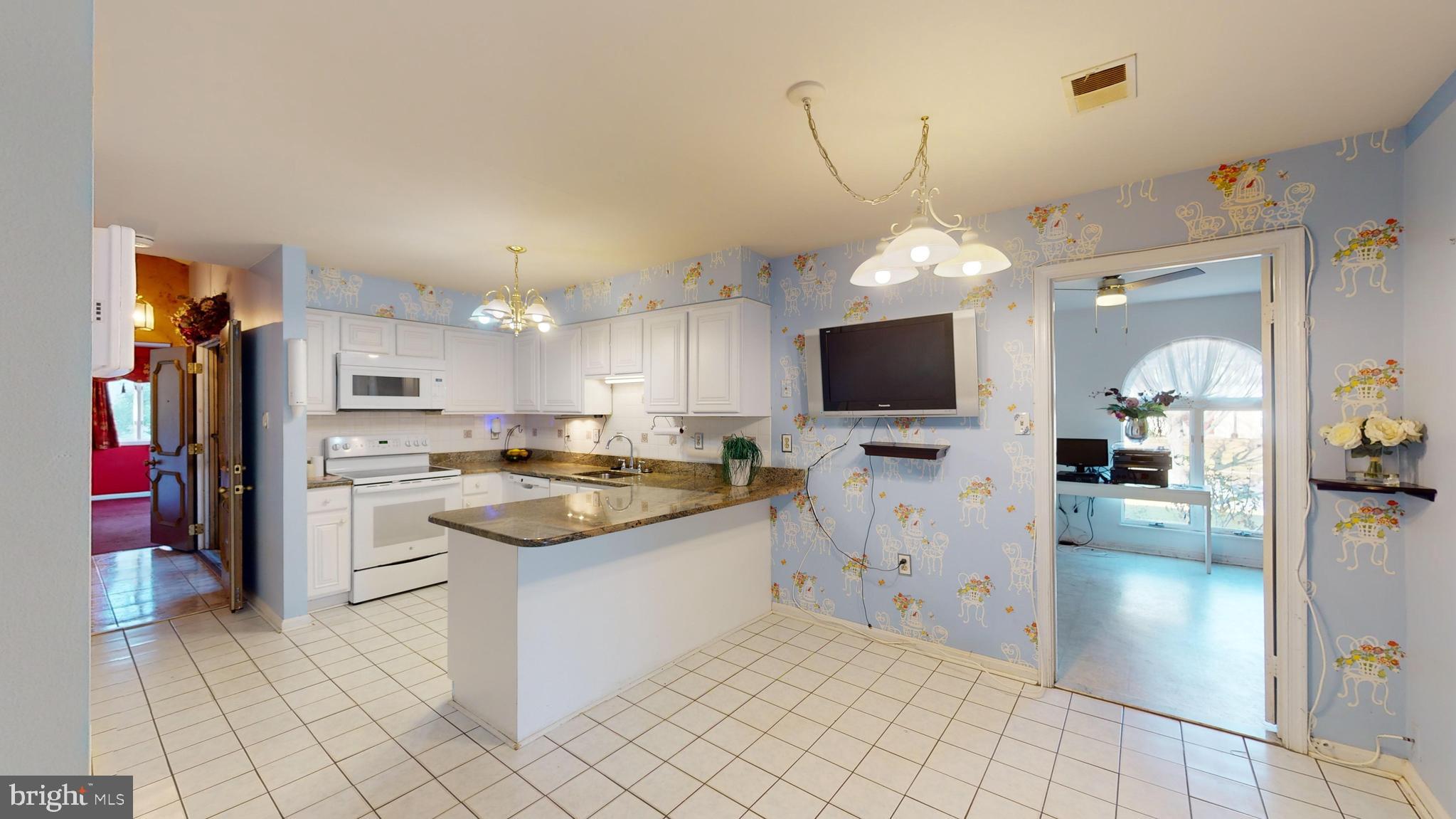 CHELTENHAM FOREST - Residential