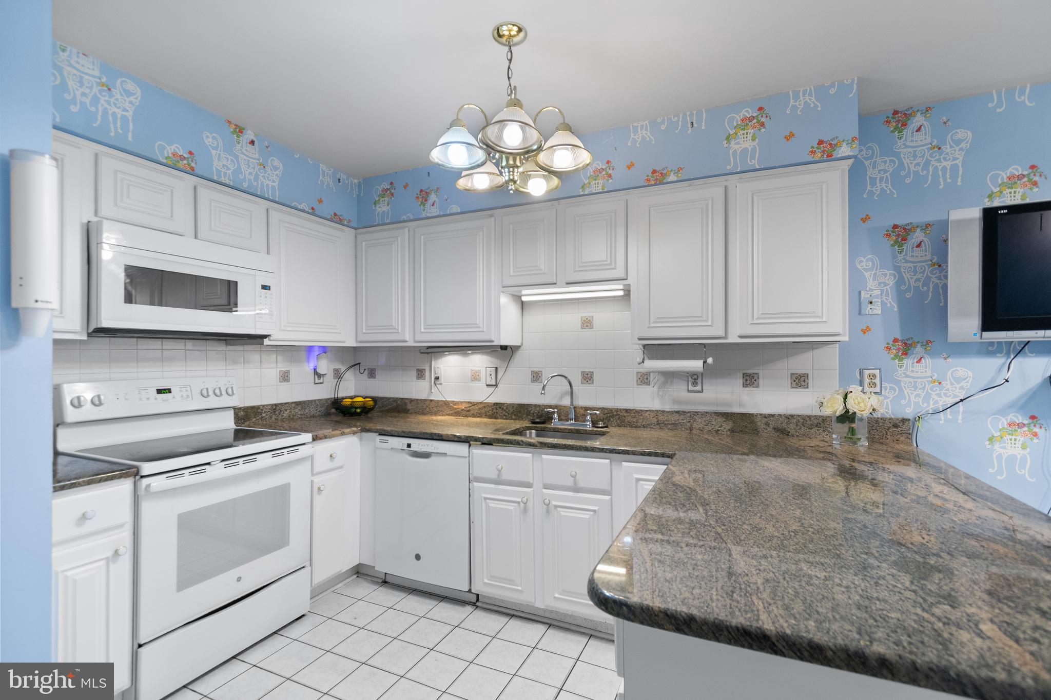 CHELTENHAM FOREST - Residential