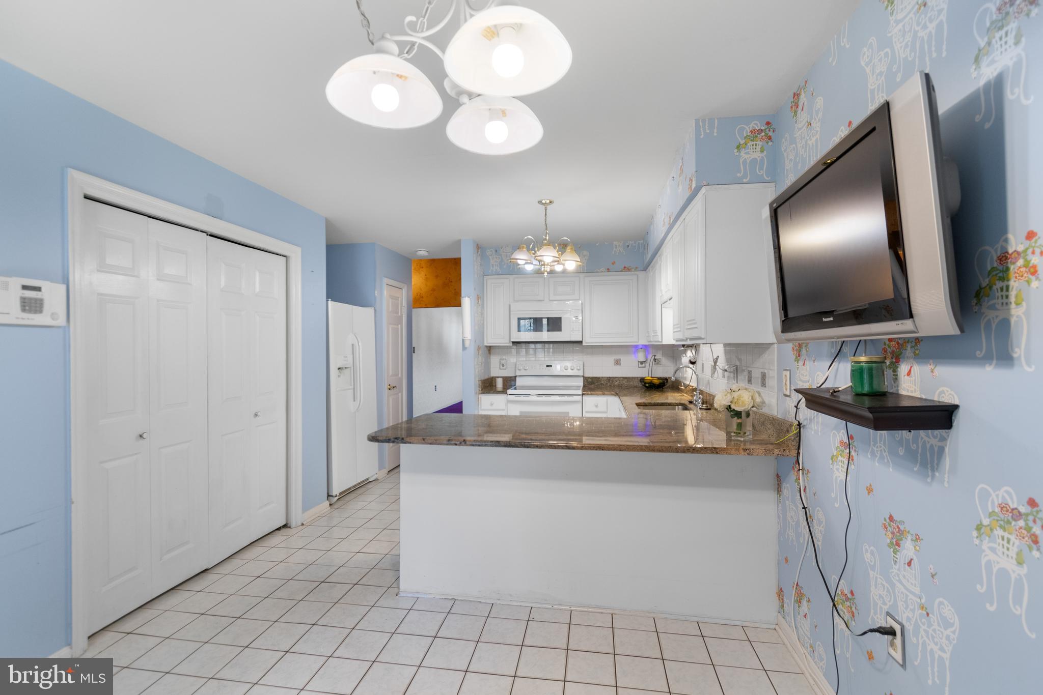 CHELTENHAM FOREST - Residential