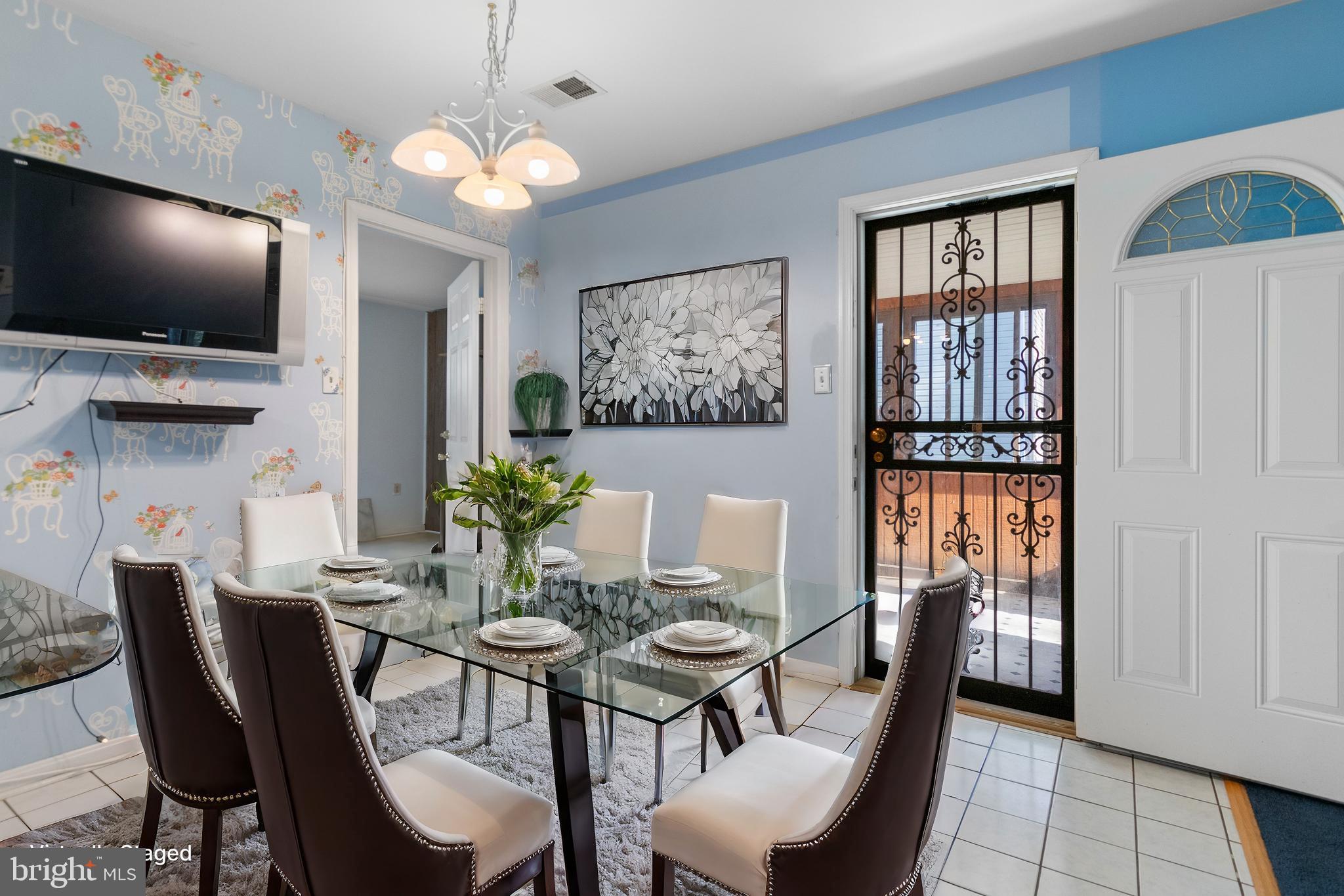 CHELTENHAM FOREST - Residential