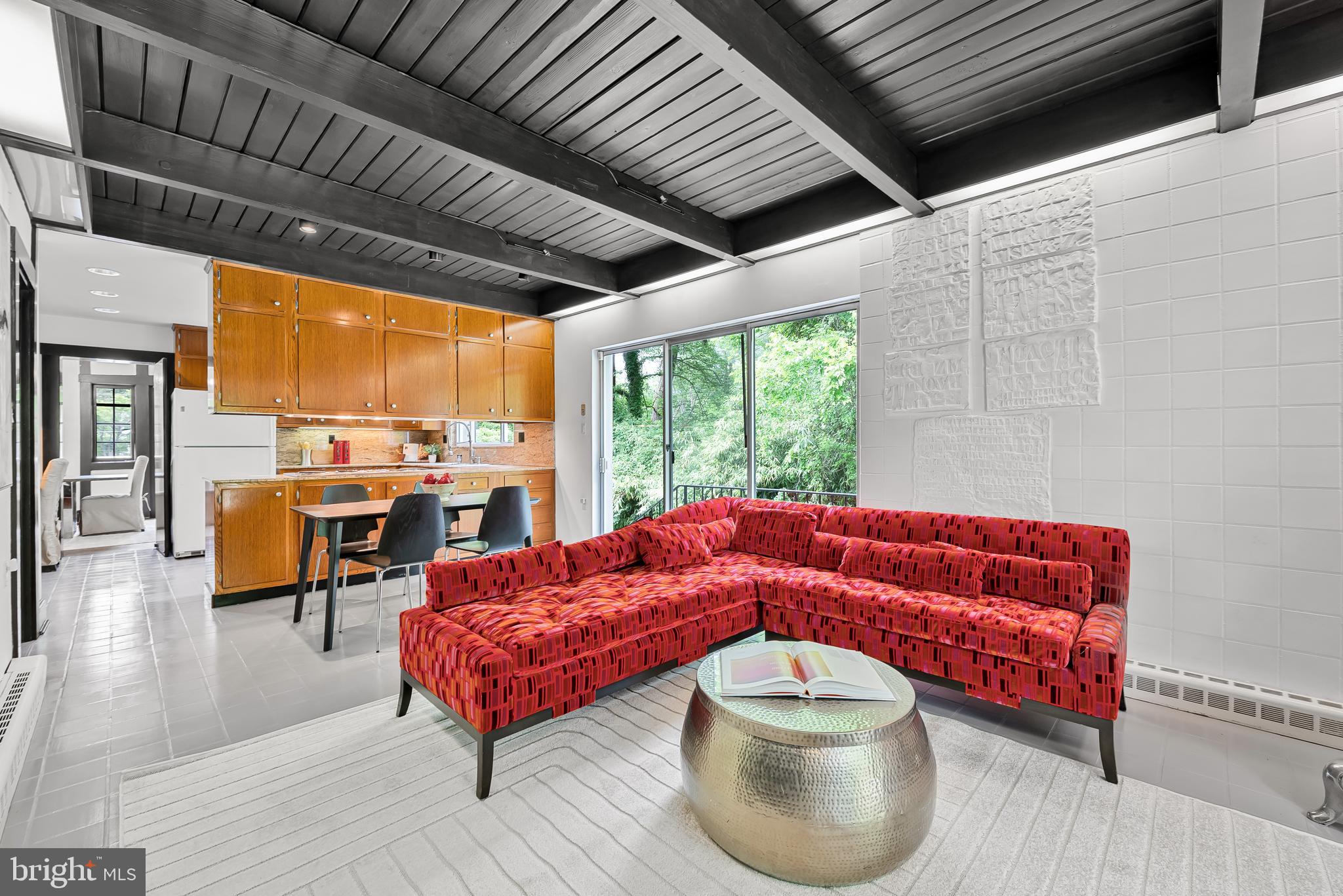 SEVEN OAKS - Residential