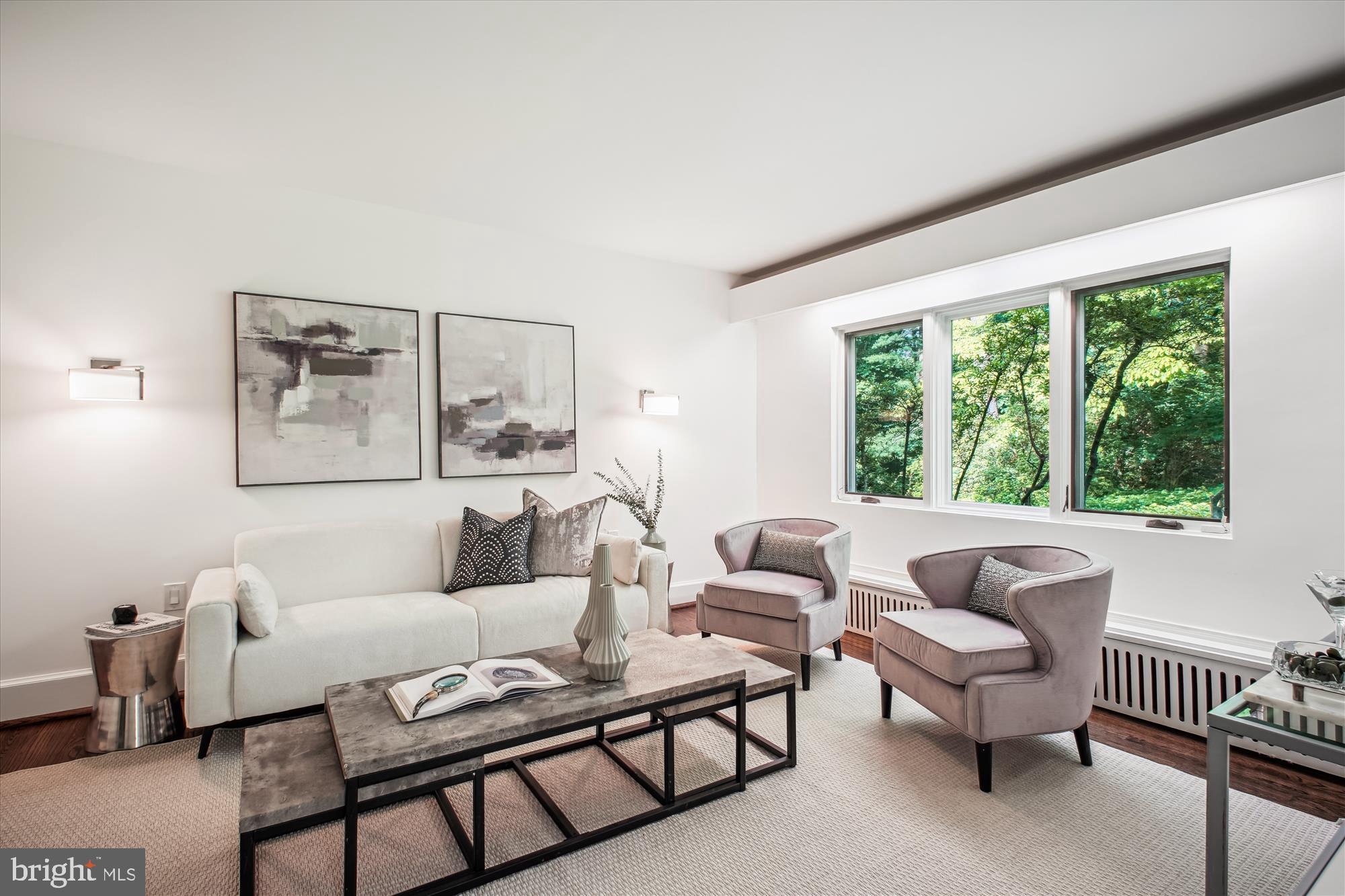 SEVEN OAKS - Residential