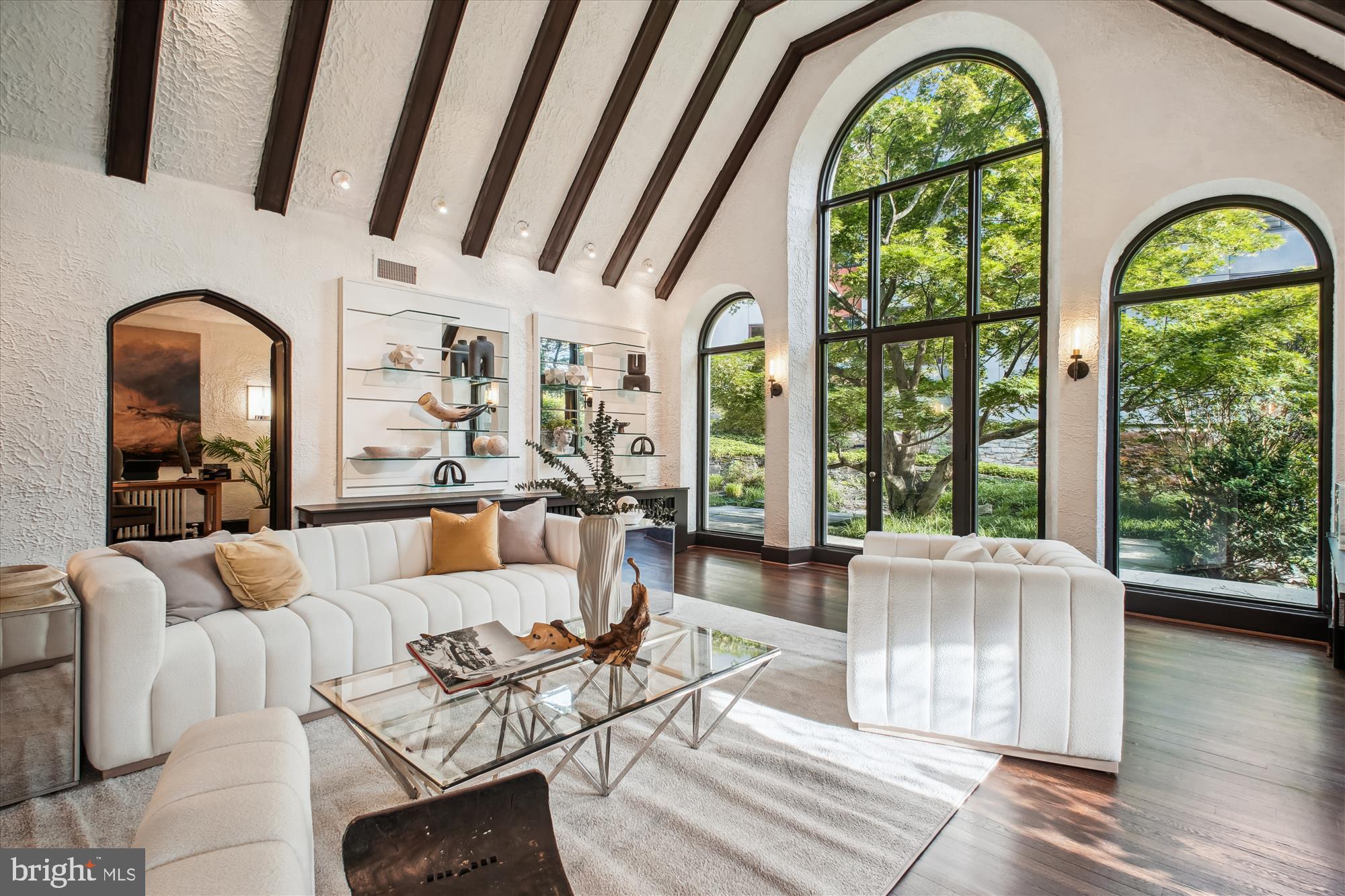 SEVEN OAKS - Residential