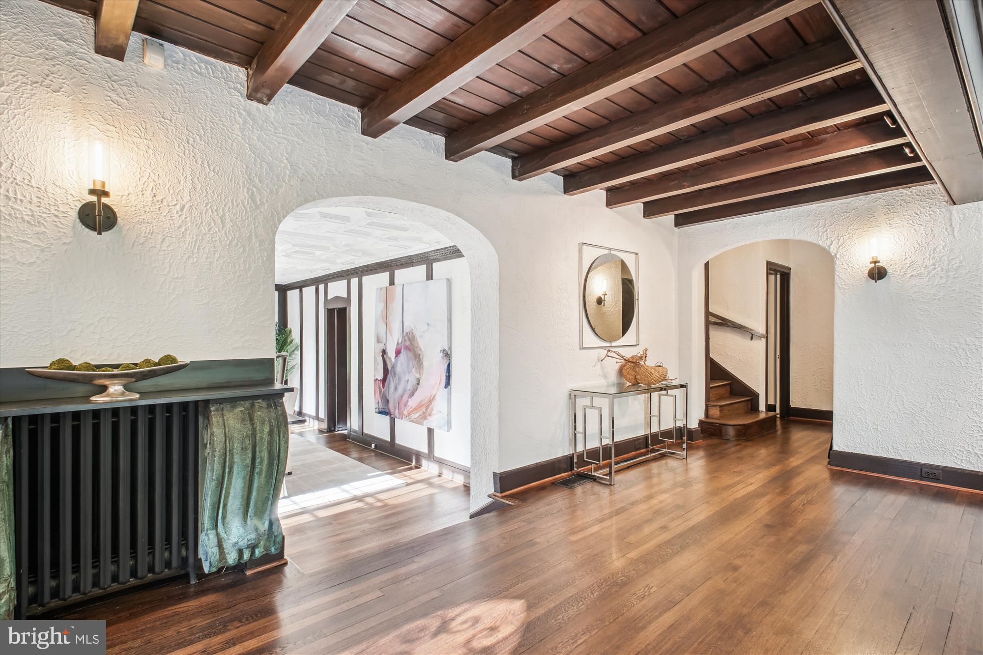 SEVEN OAKS - Residential