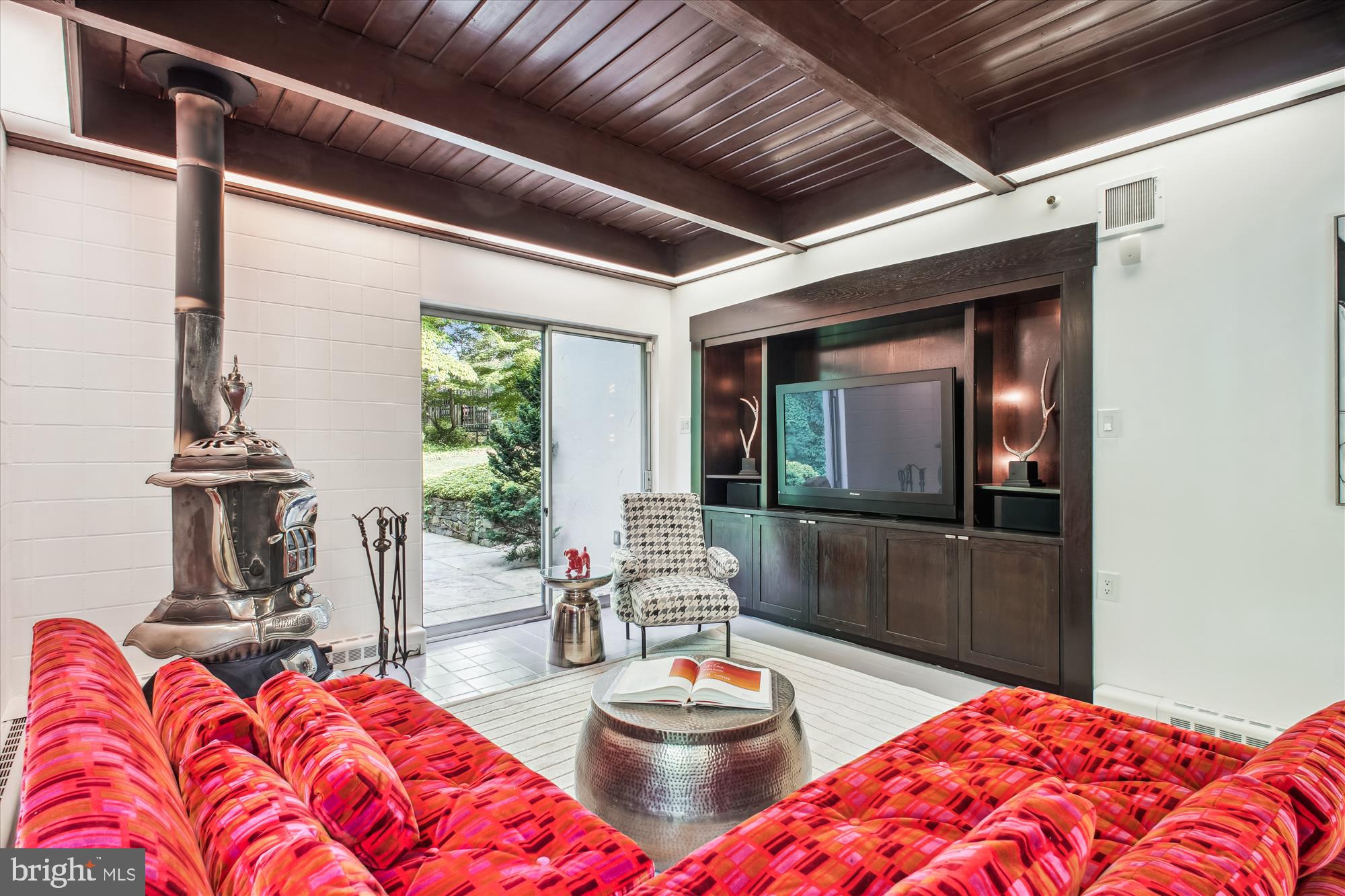 SEVEN OAKS - Residential